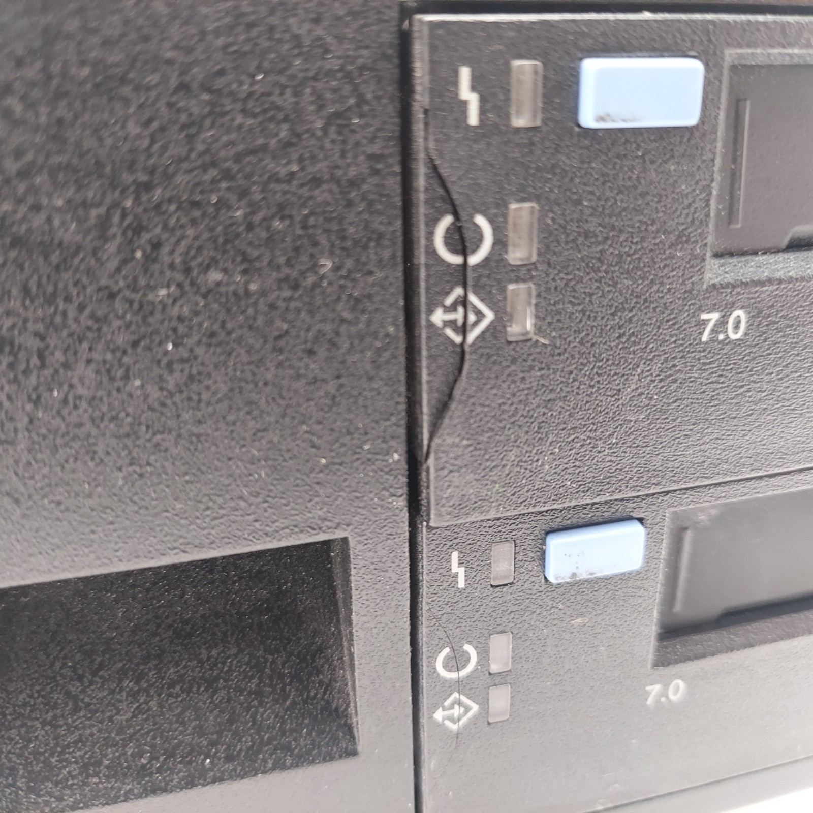 IBM 7208-234 TAPE DRIVE