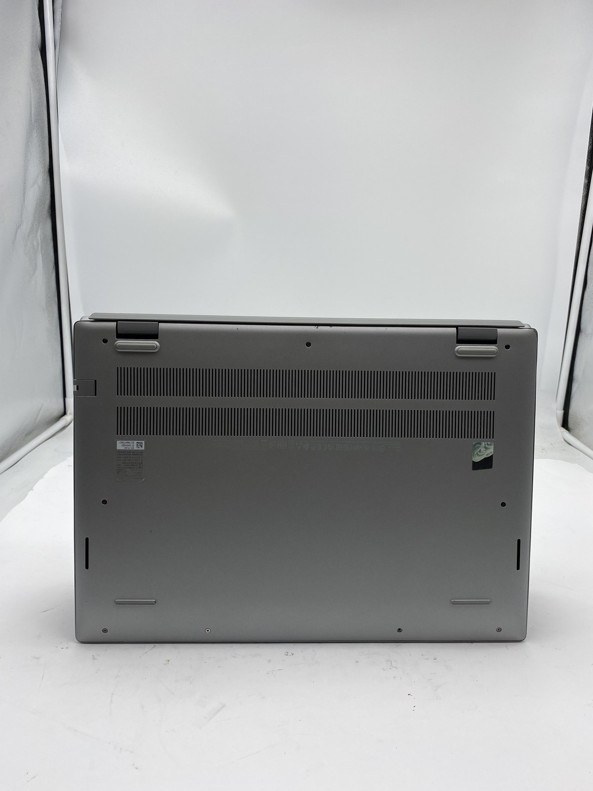 Dell Vostro 5620 Laptop Intel Core i7 1260P 2.1GHz 16GB RAM 256GB SSD W11P