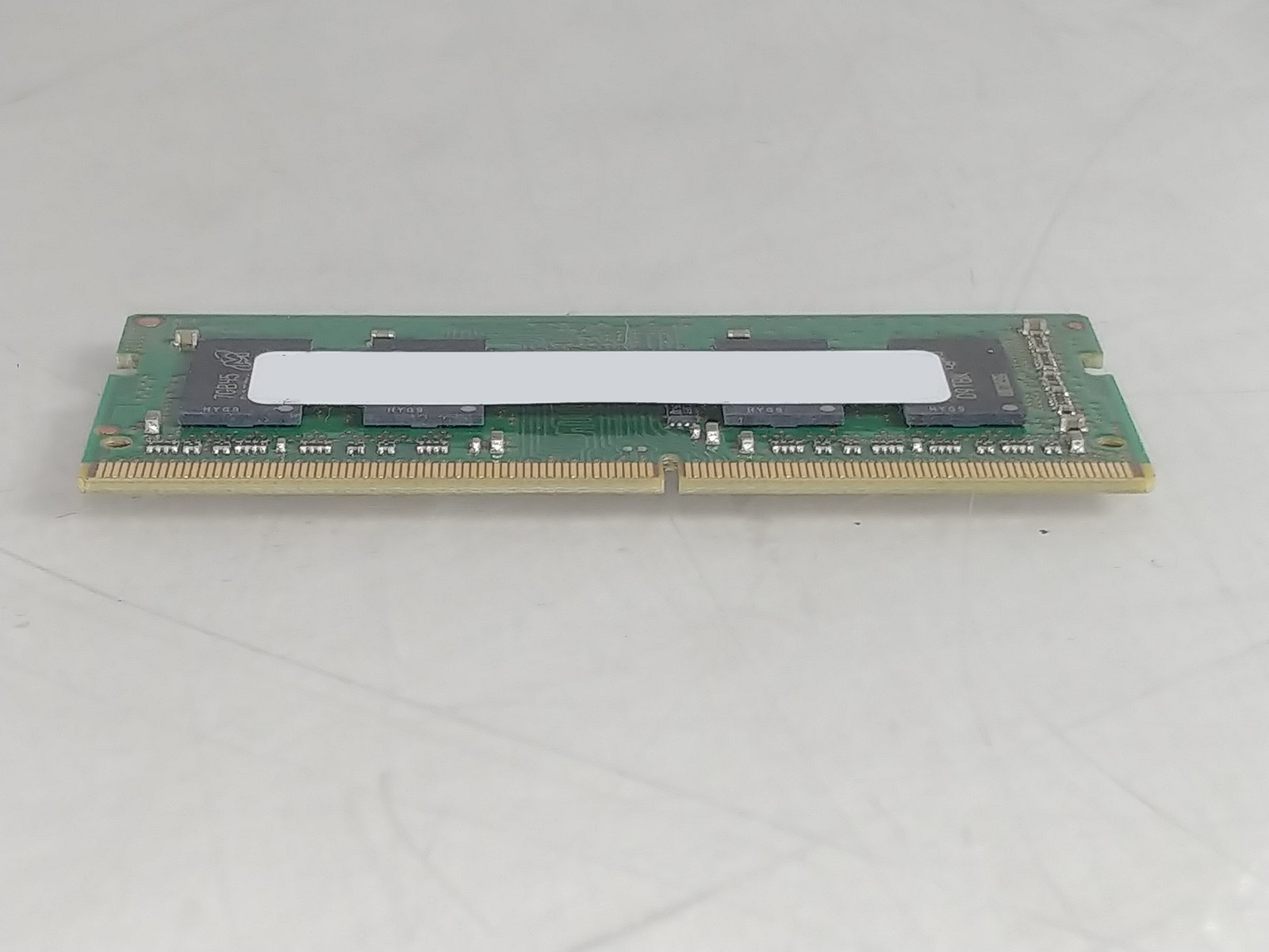 Major Brand 4 GB PC4-19200 (DDR4-2400) 1Rx16 1.2V DDR4 Laptop RAM