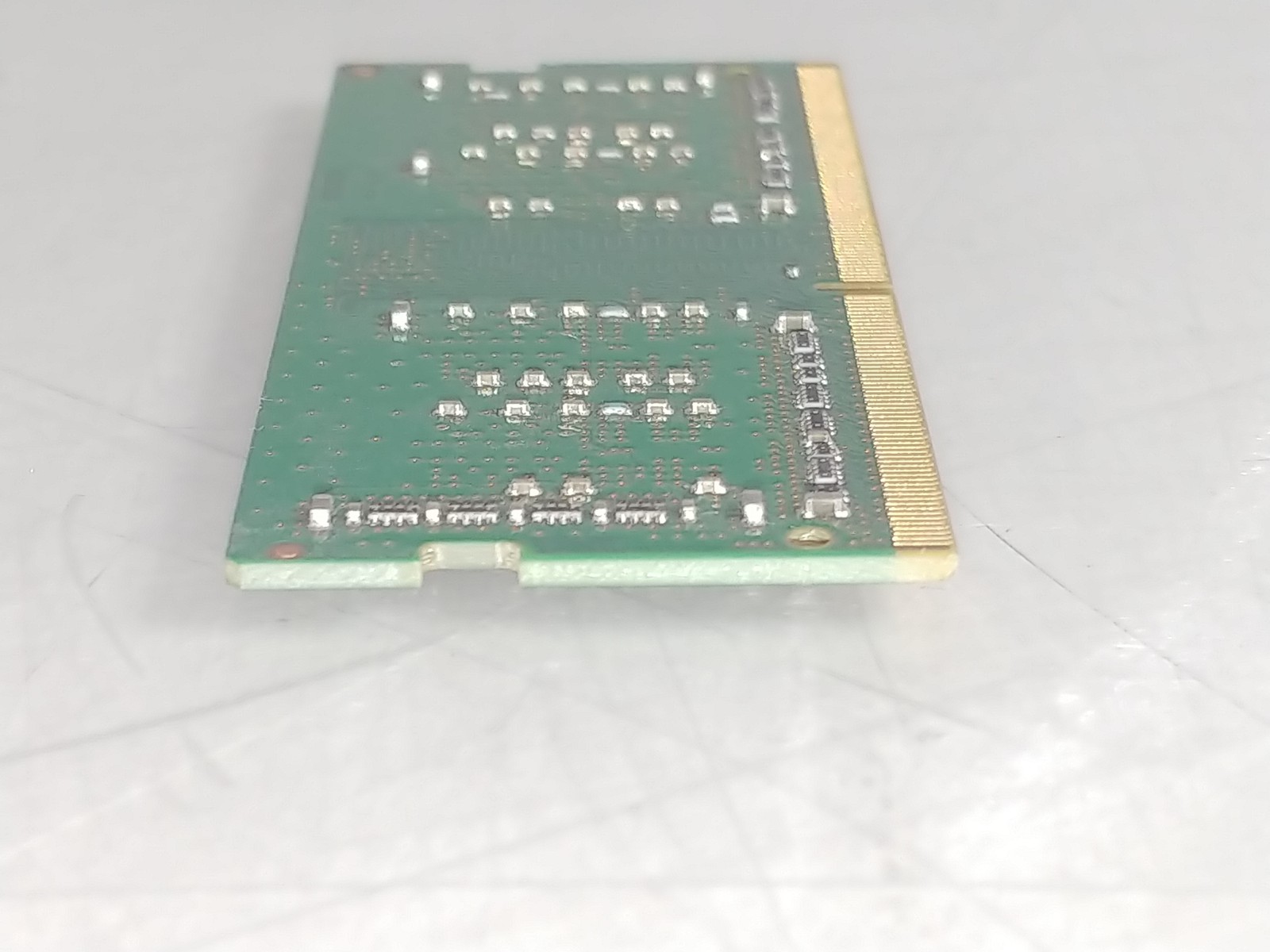 Major Brand 4 GB PC4-19200 (DDR4-2400) 1Rx16 1.2V DDR4 Laptop RAM