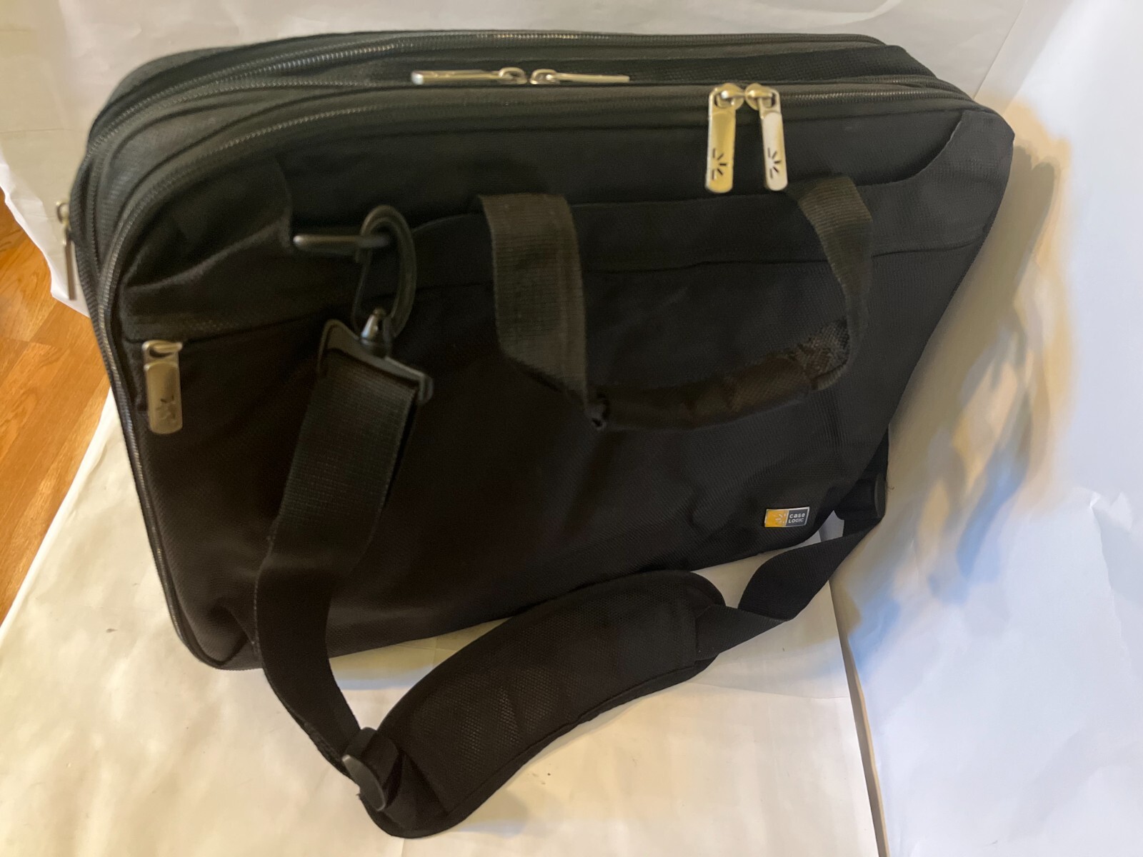Case Logic 17″ Black Portable Case Top Load Laptop Storage Bag Shoulder Strap
