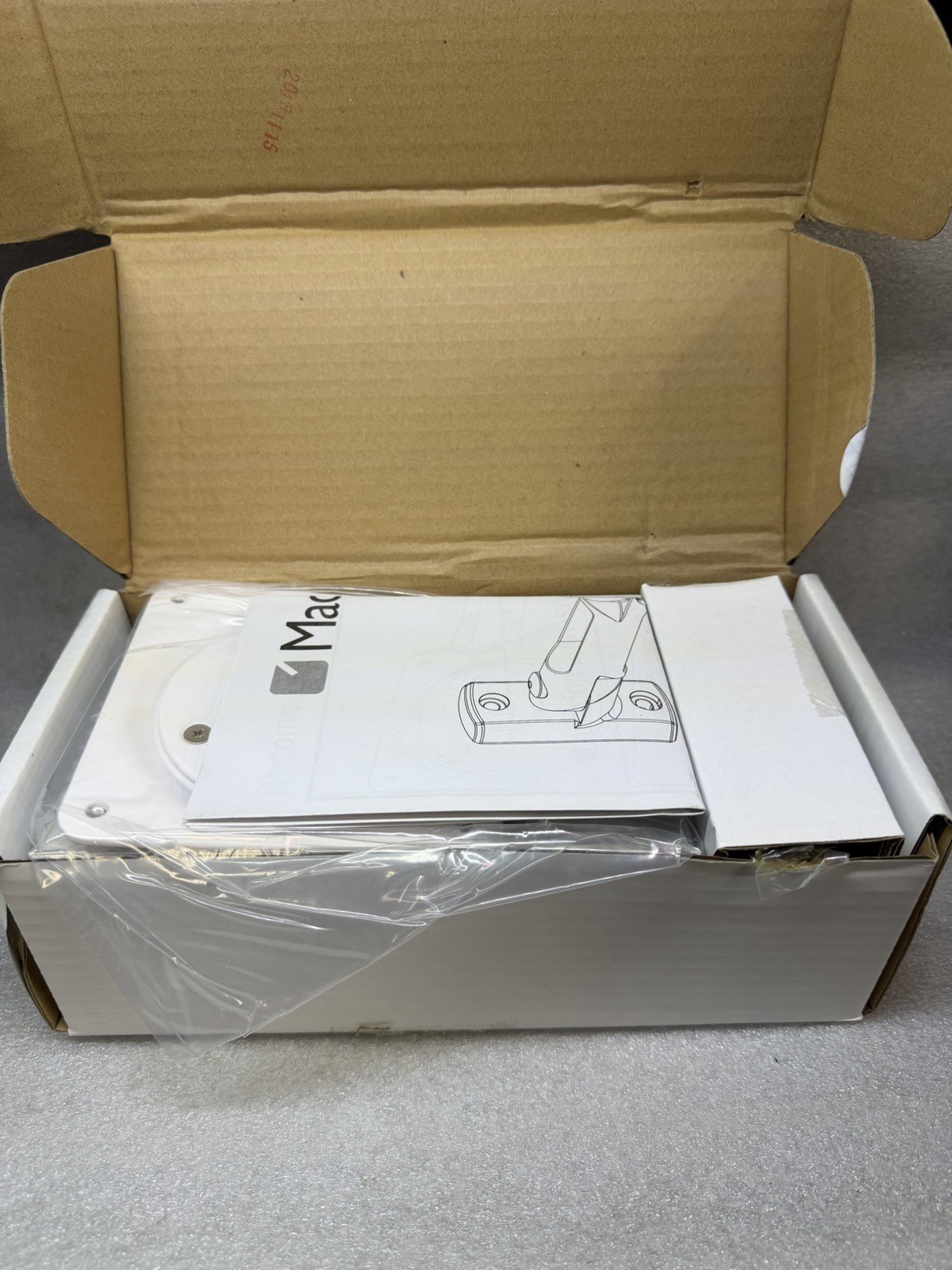 Compulocks Brands – 827W – Compulocks VESA Swing Arm Mount White – 100mm x NEW!