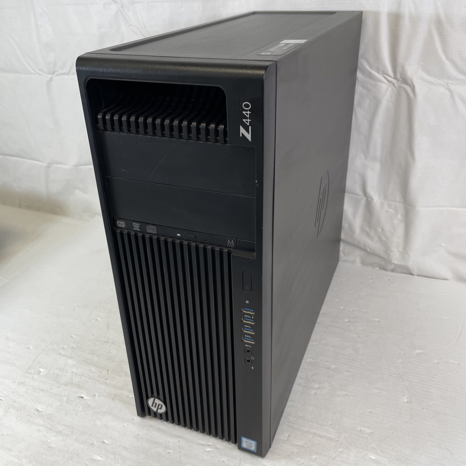 HP Z440 Workstation Xeon E5-1650 V3 3.5GHz 16GB RAM 1TB HDD nVidia Quadro Win10