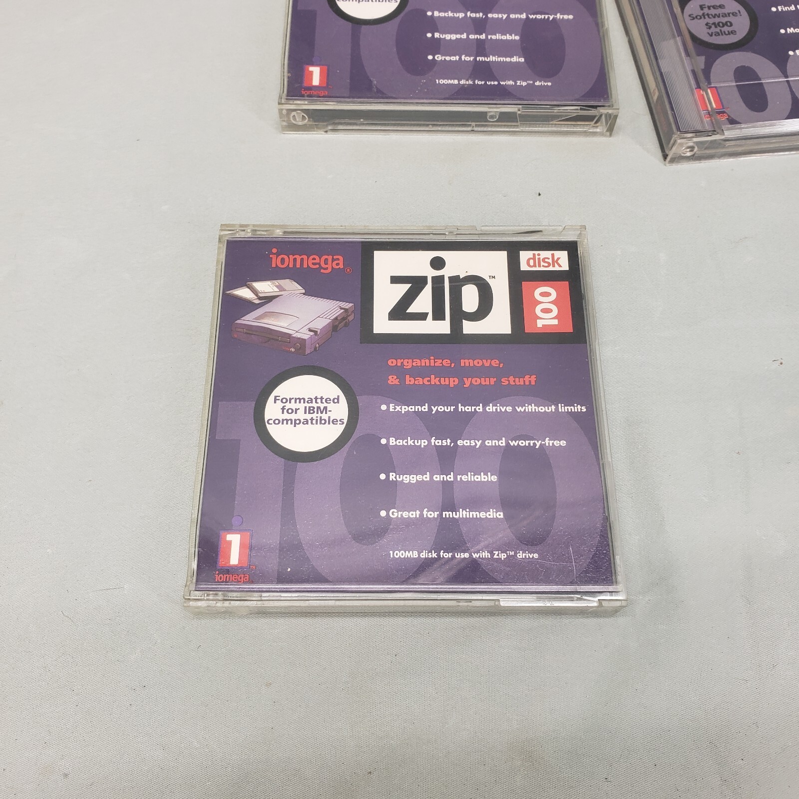 iOmega Zip Disk 100MB Storage Capacity Mixed Lot of 7 Disks with Case