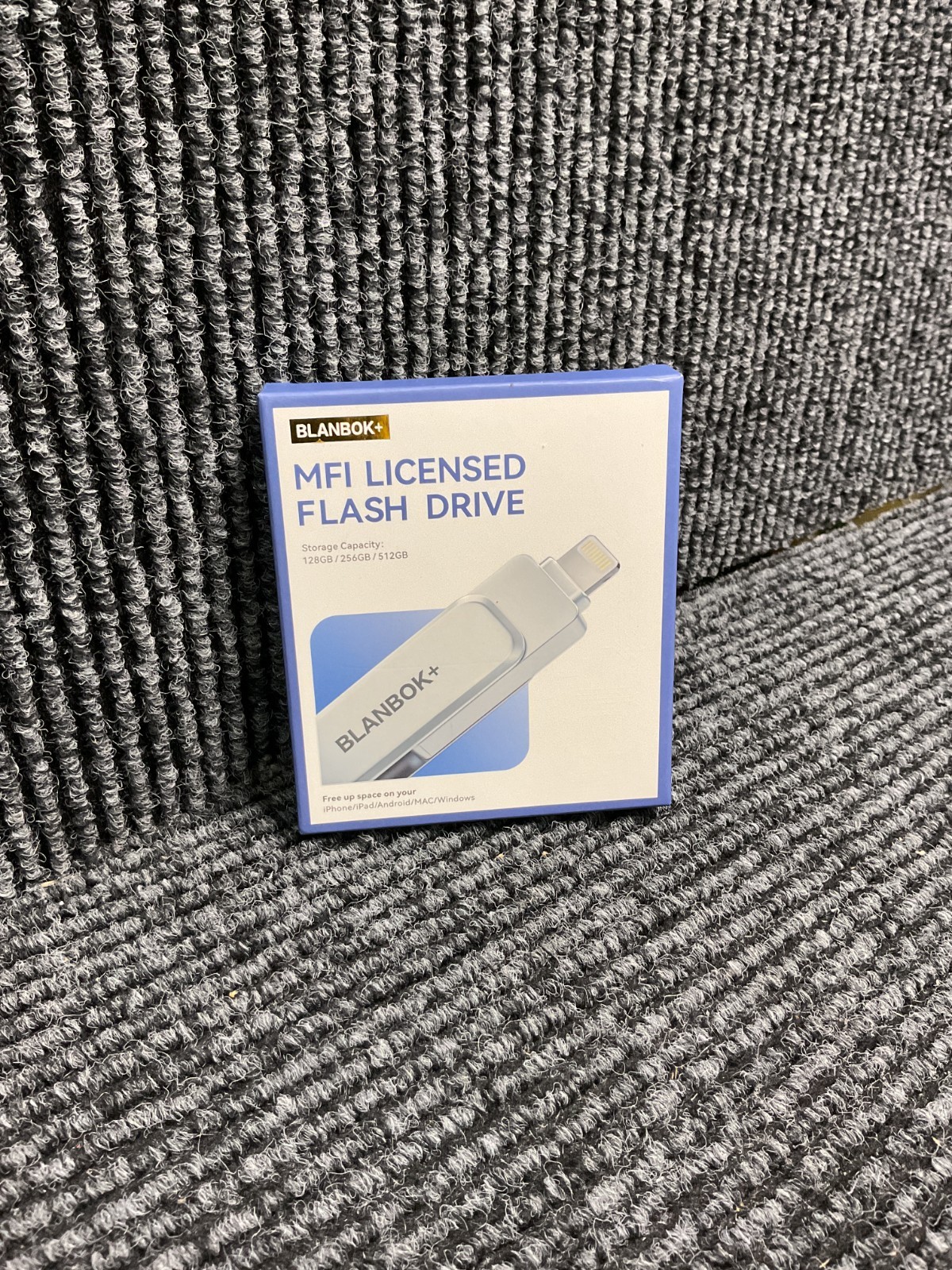 Blanbok+ MFI Licensed Flash Drive 128GB Storage Capacity