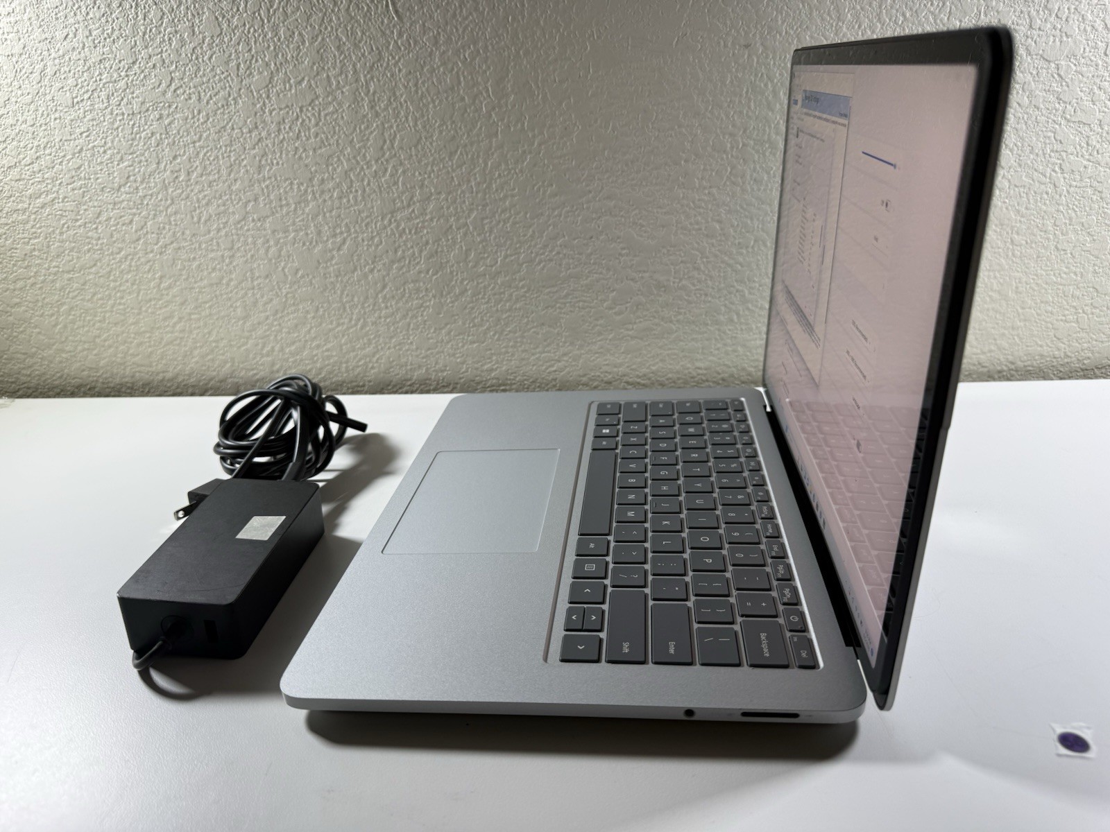 Microsoft Surface Laptop Studio 14.4″ i7 11370H 32GB 1TB Nvidia RTX A2000 WIN11