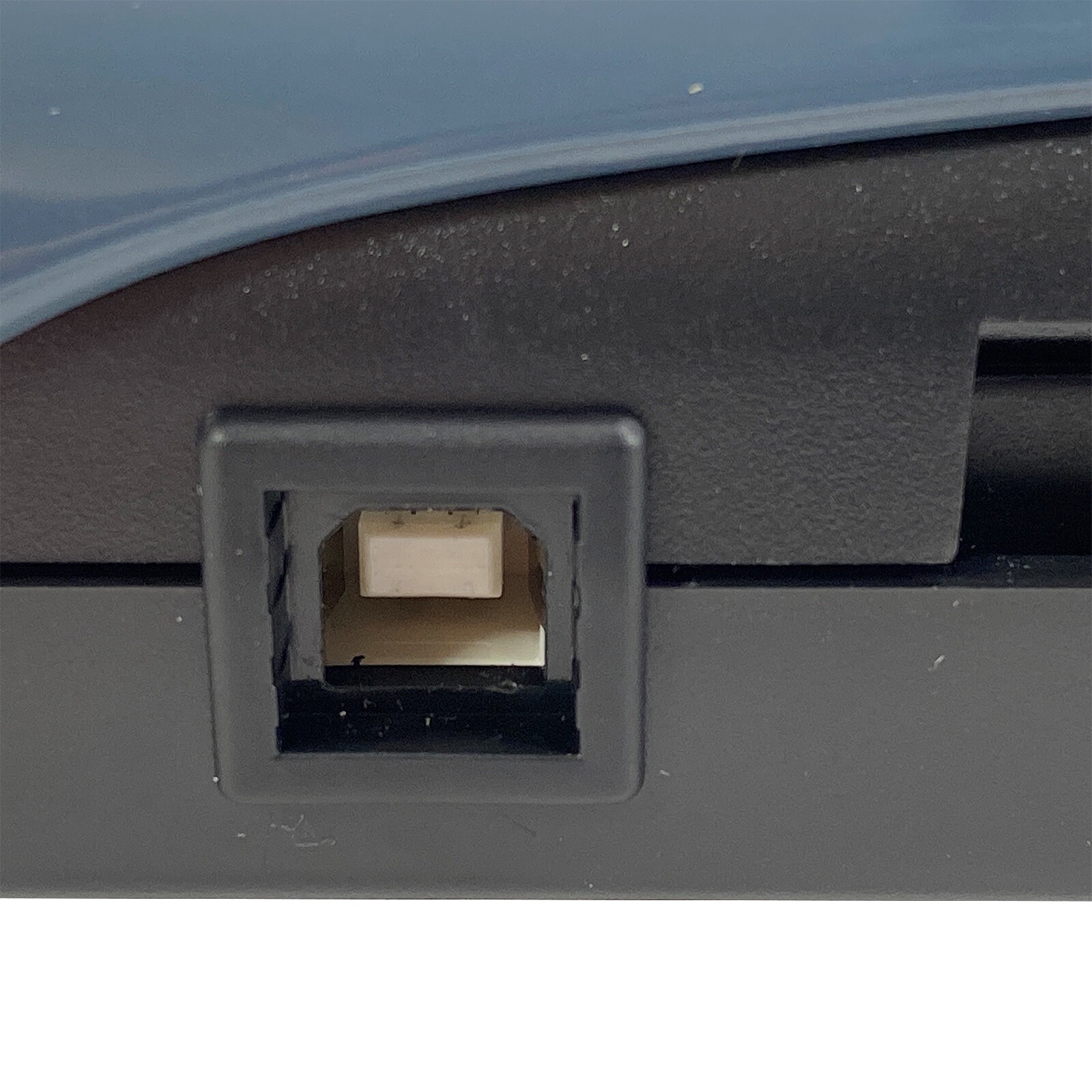 CSSN Card Scanning Solutions (Acuant) ScanShell 800R ID Card Scanner w/USB Cable