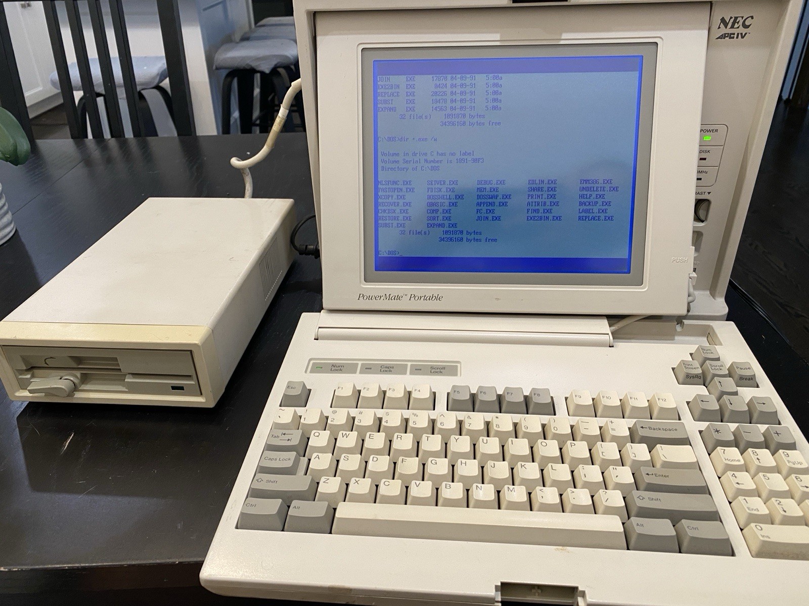 NEC PowerMate Portable 286 PC. Working Installed Software. Read Desc