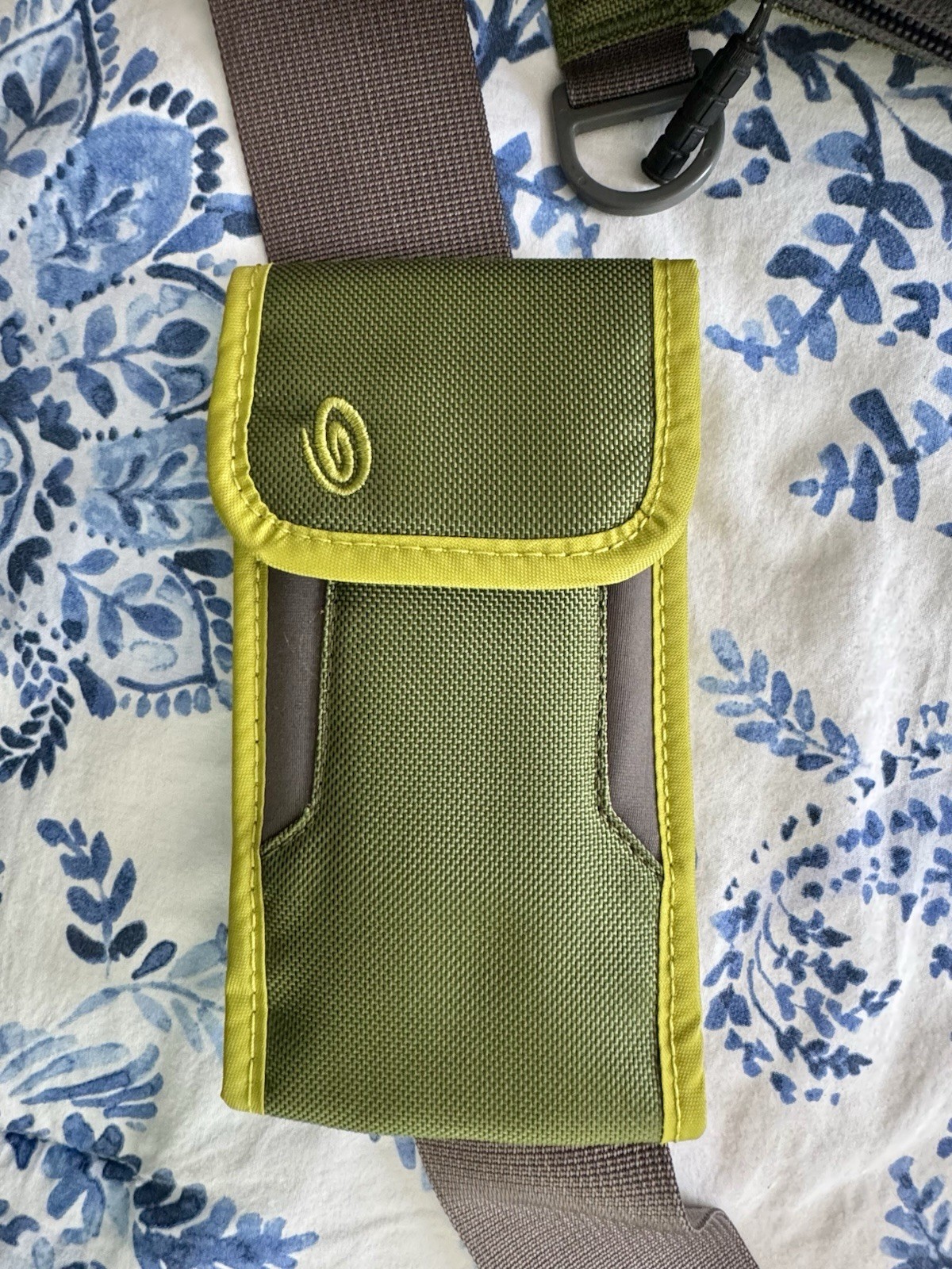 Timbuk2 Green Ram Laptop Backpack Combo Bag With Matching Phone Case On Strap