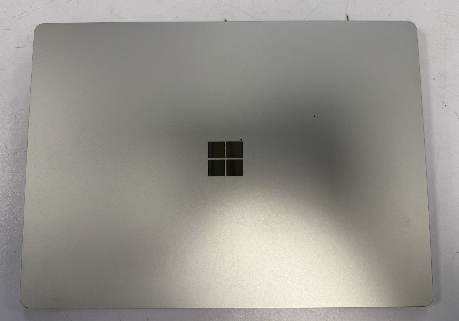 Microsoft Surface Laptop 3 1873 15″ Ryzen 5 8GB RAM 256GB (Some Times No Power)