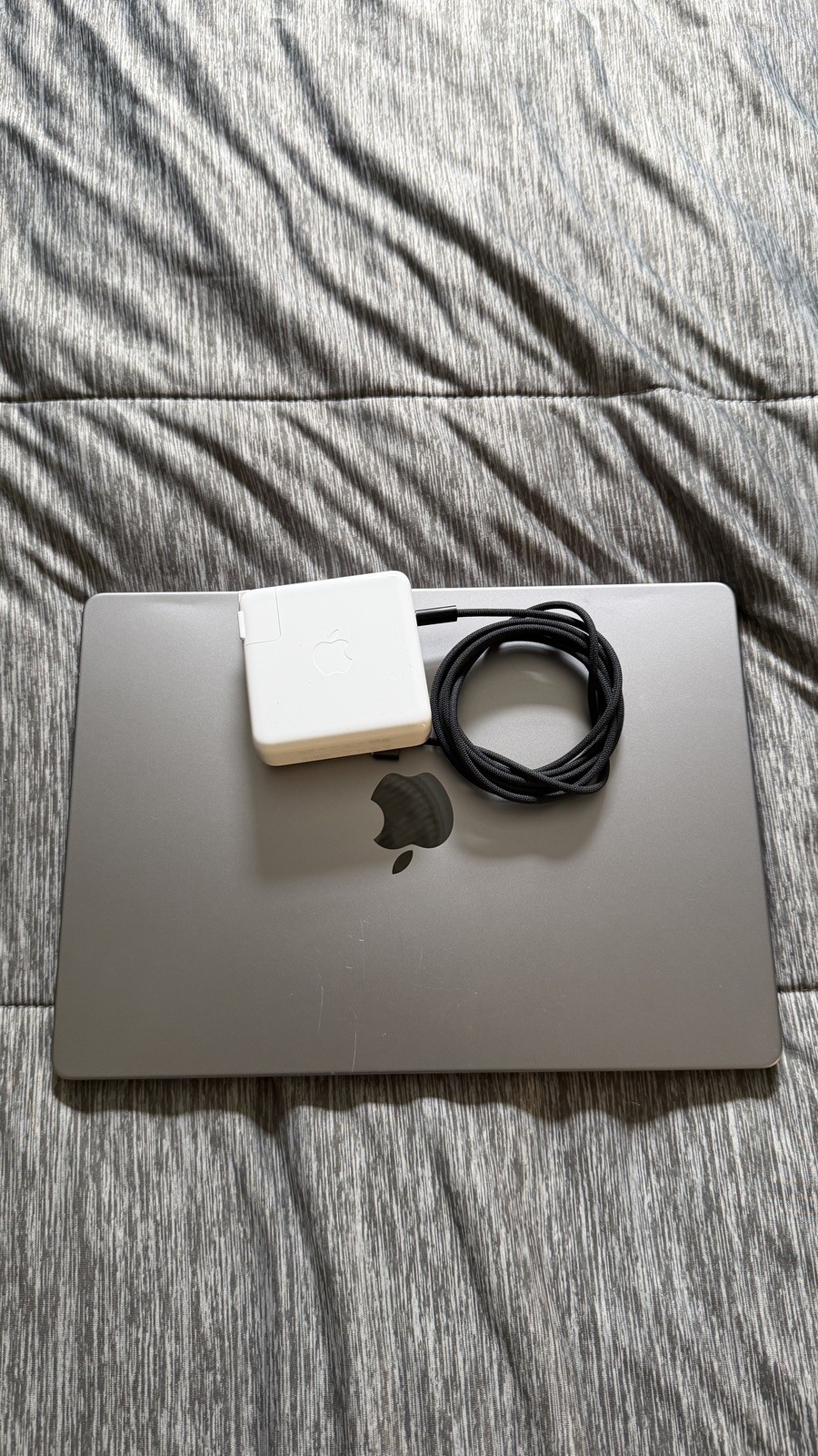 Apple MacBook Pro Space Gray 14″ 1TB SSD 16GB RAM M1 Pro Processor Fully Tested
