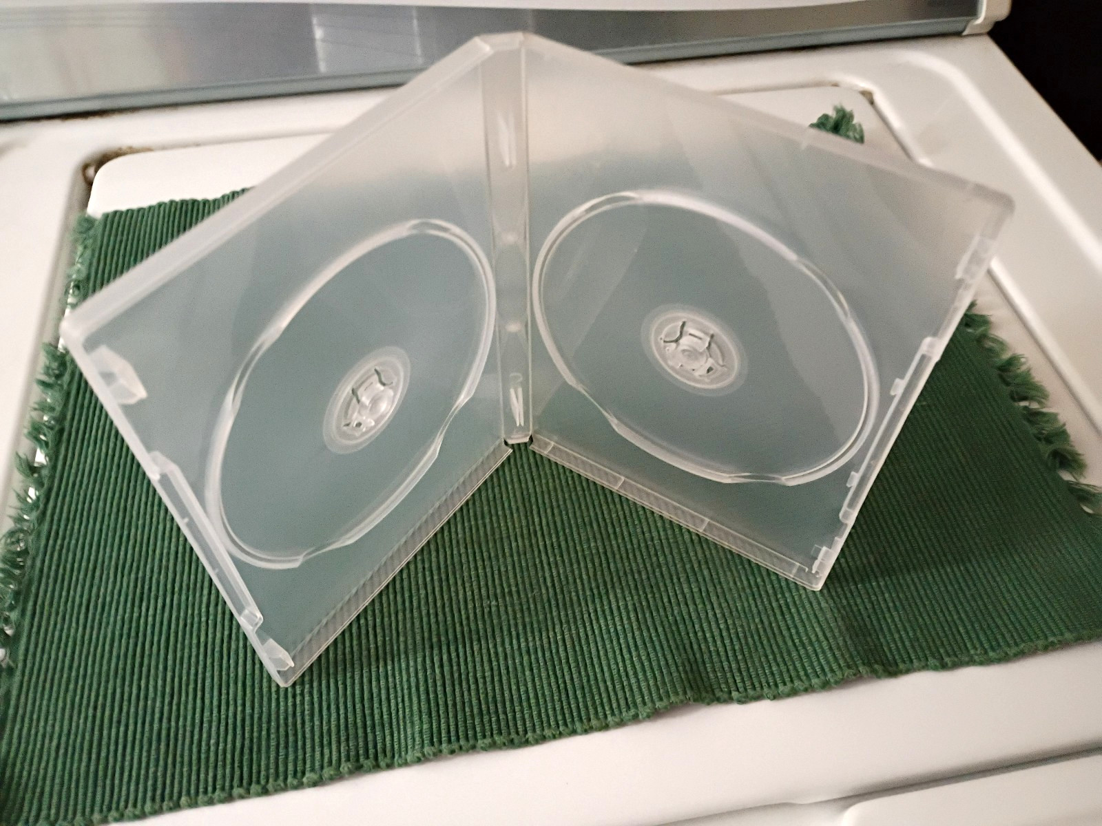 (14) “CLEAR ” DVD CASES “ASSTS SIZES” “all cases still nice”