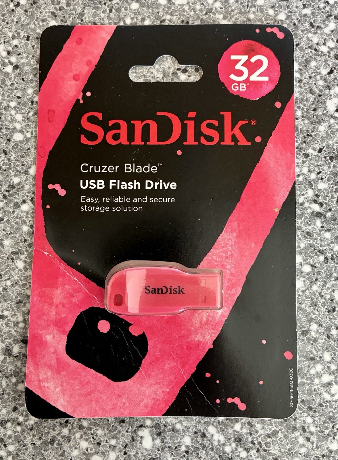 SANDISK 32GB CRUZER BLADE USB FLASH DRIVE BRAND NEW AND SEALED- Pink Color