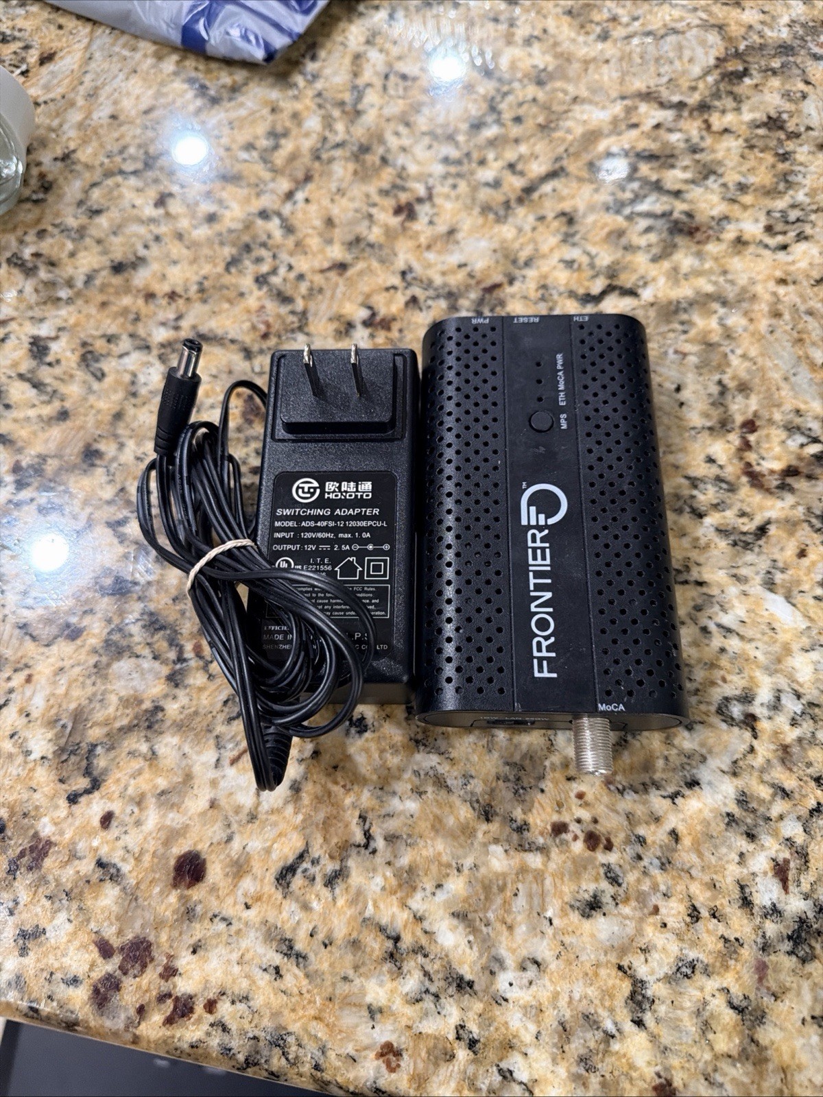 Frontier FCA252 2.5GigE MoCA 2.5 Network Adapter LNE Basic with Power Adapter