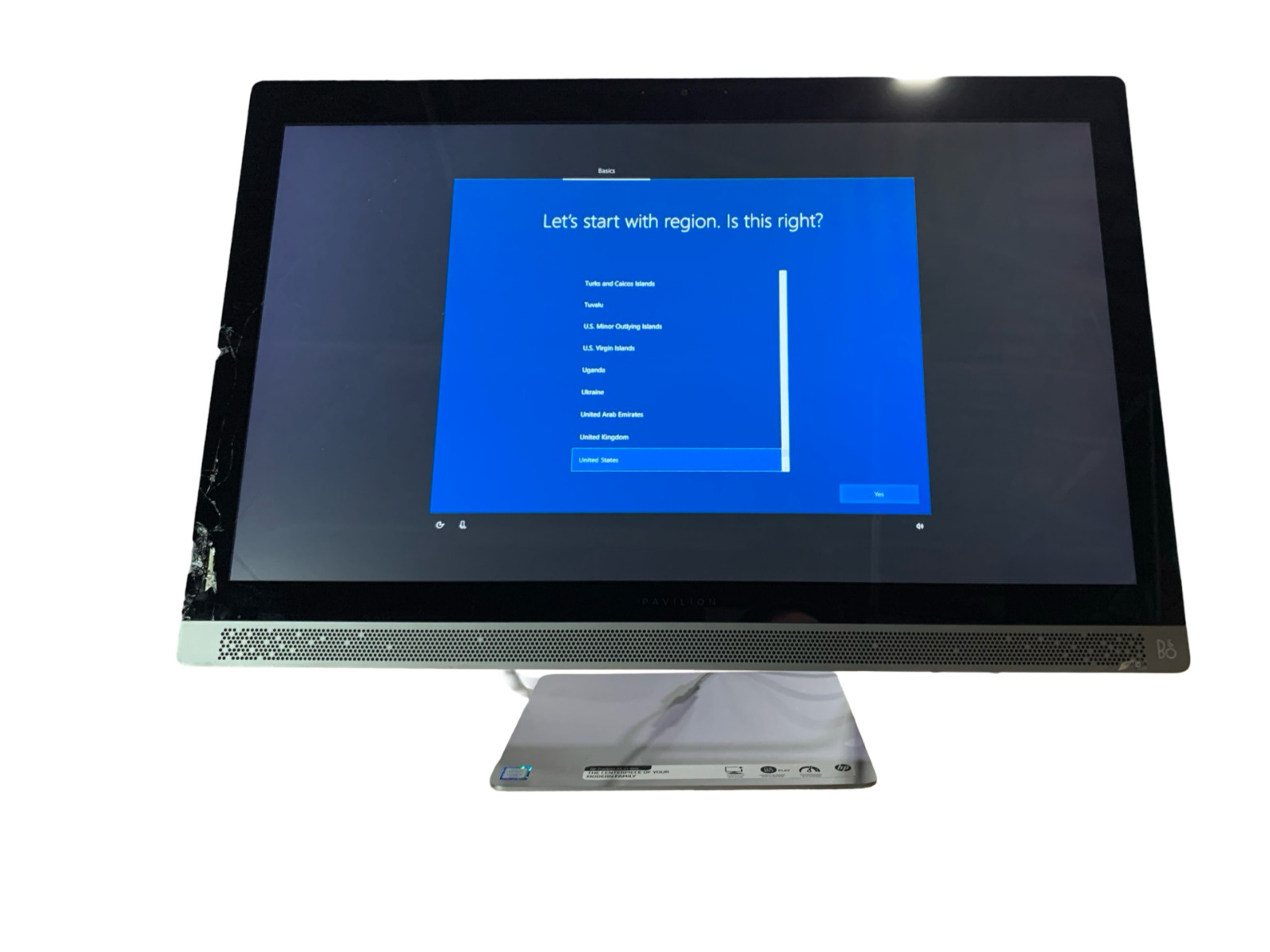 HP Pavilion 27″ Touch-Screen AIO Intel Core i7 (6th Gen) 12GB RAM 1TB HDD READ