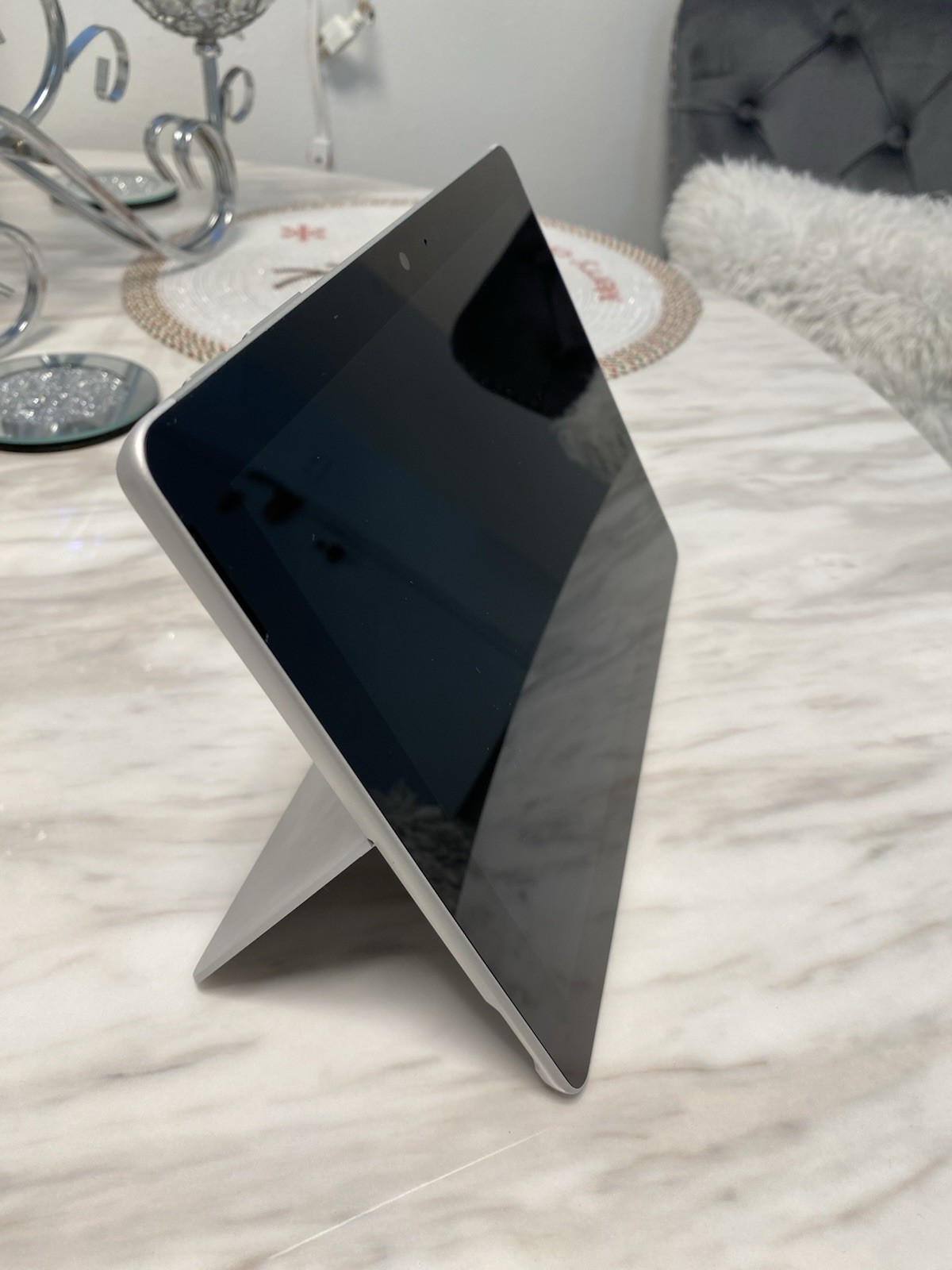 Microsoft Surface Go 1824 Tablet PC 64GB SSD 10” Windows 11