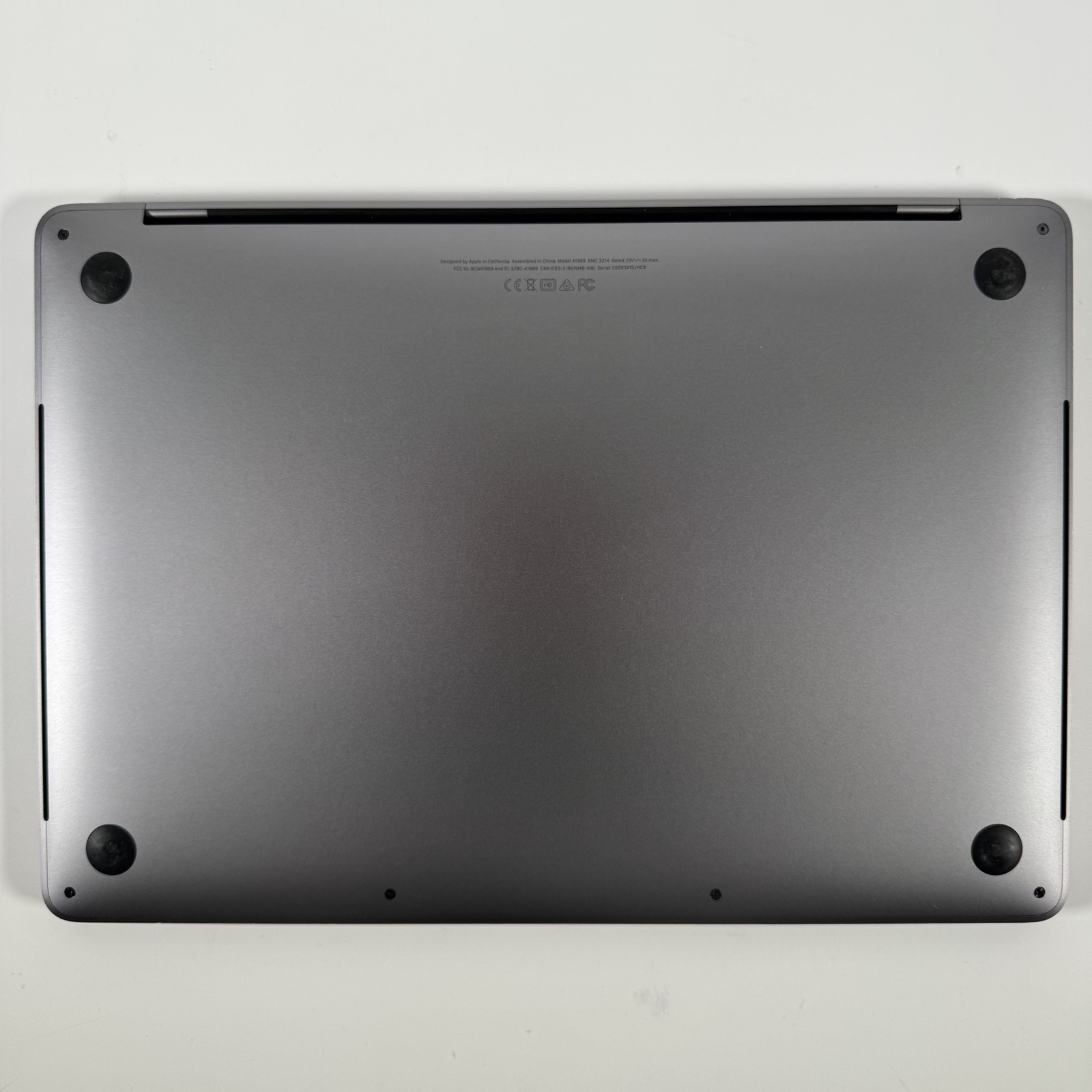 Apple 2018 13″ MacBook Pro 2.3GHz i5 512GB 8GB MR9R2LL/A | D Grade
