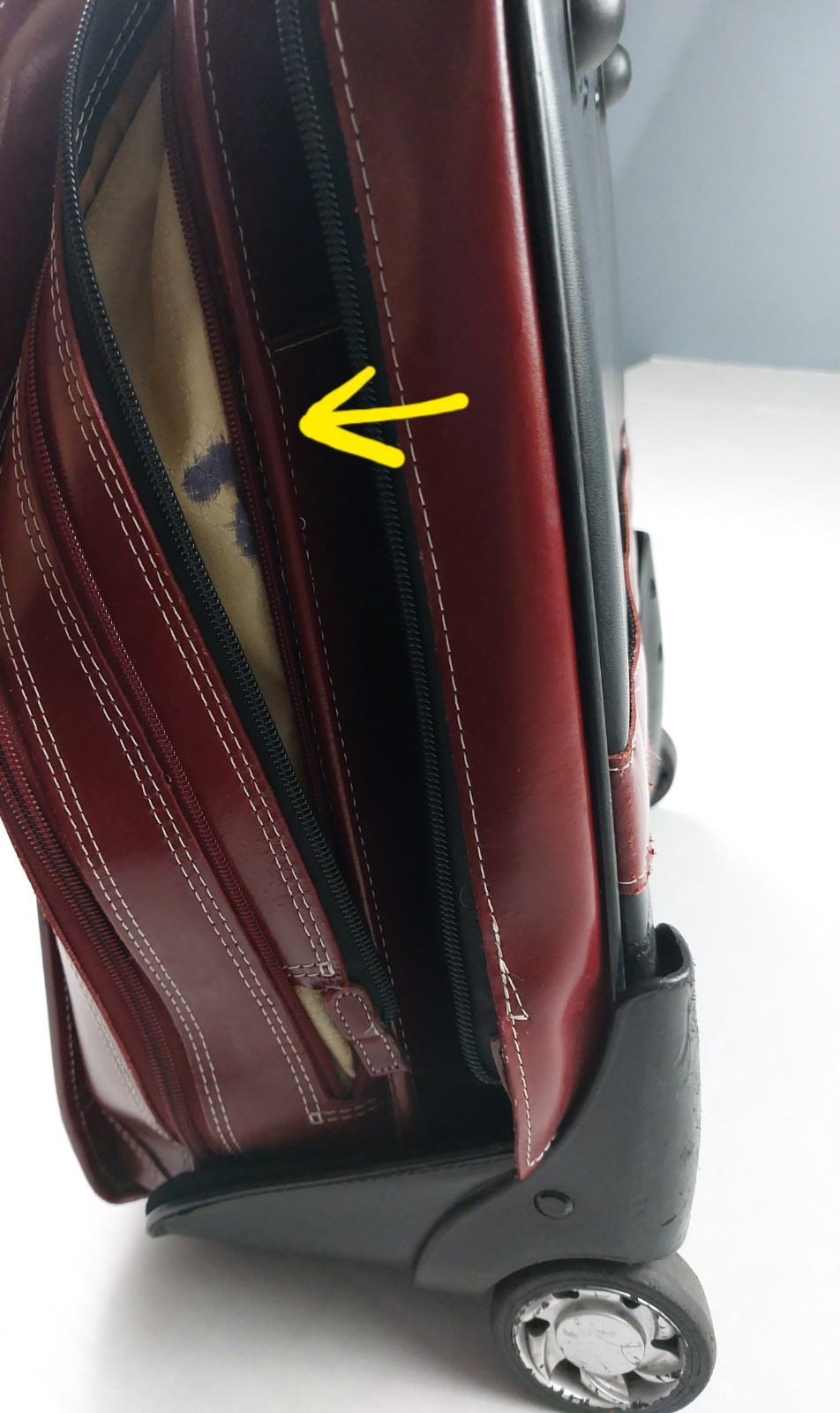 McKlein Edgebrook Leather Wheeled Laptop Briefcase Womens Red Removable System