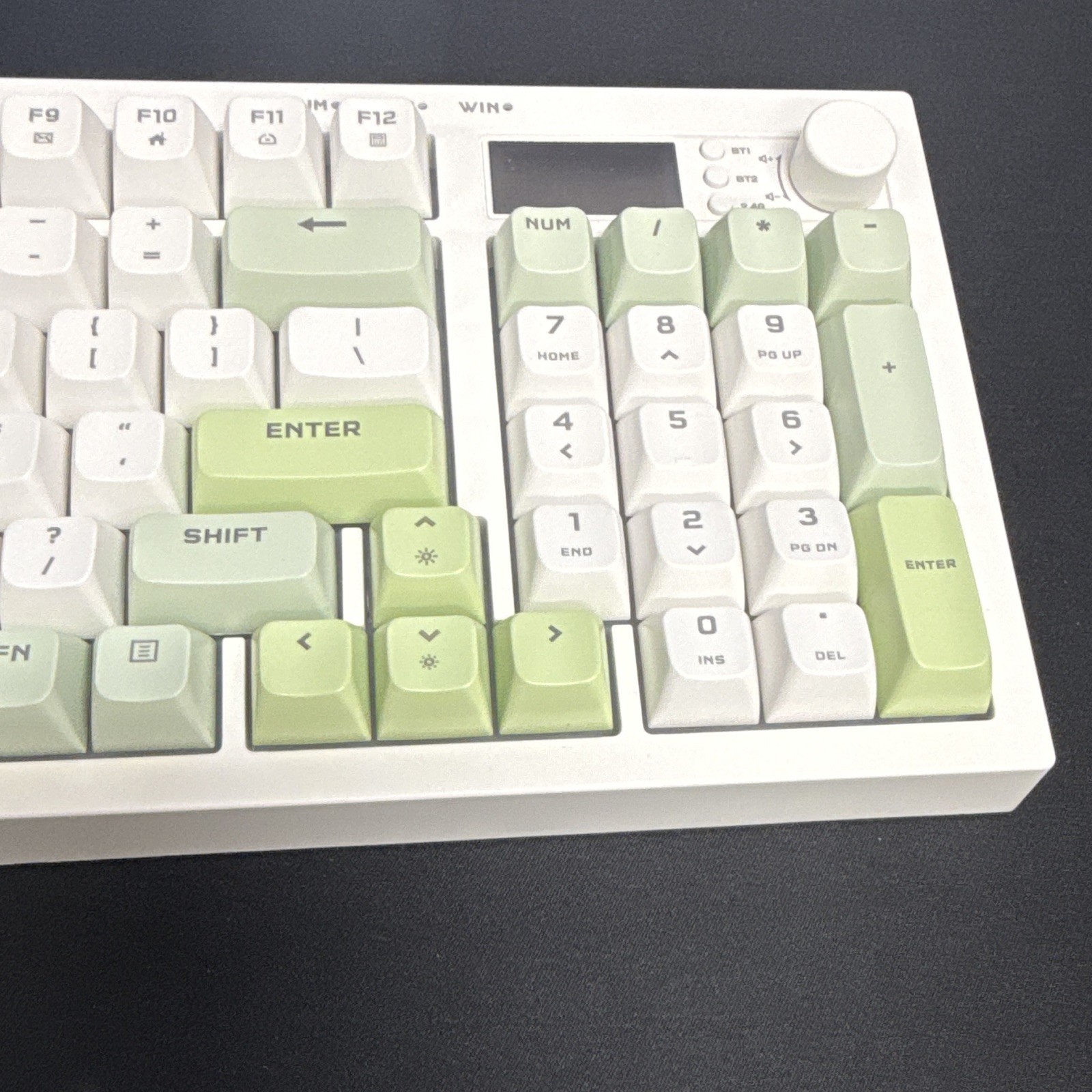 Mechanical Wireless Bluetooth USB-C RGB Backlit Keyboard White Green