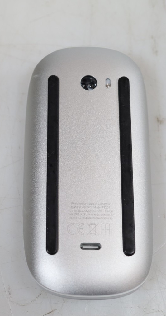 Apple Magic Mouse A3204 Wireless USB-C Multi-Touch White