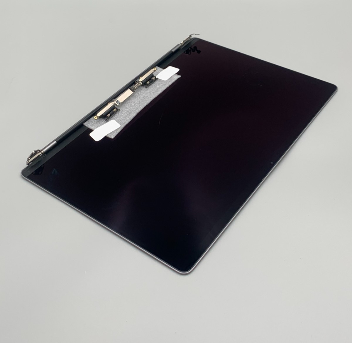 OEM Apple MacBook Pro 16″ A2141 LCD Screen Assembly 2019/2020 Gray Good
