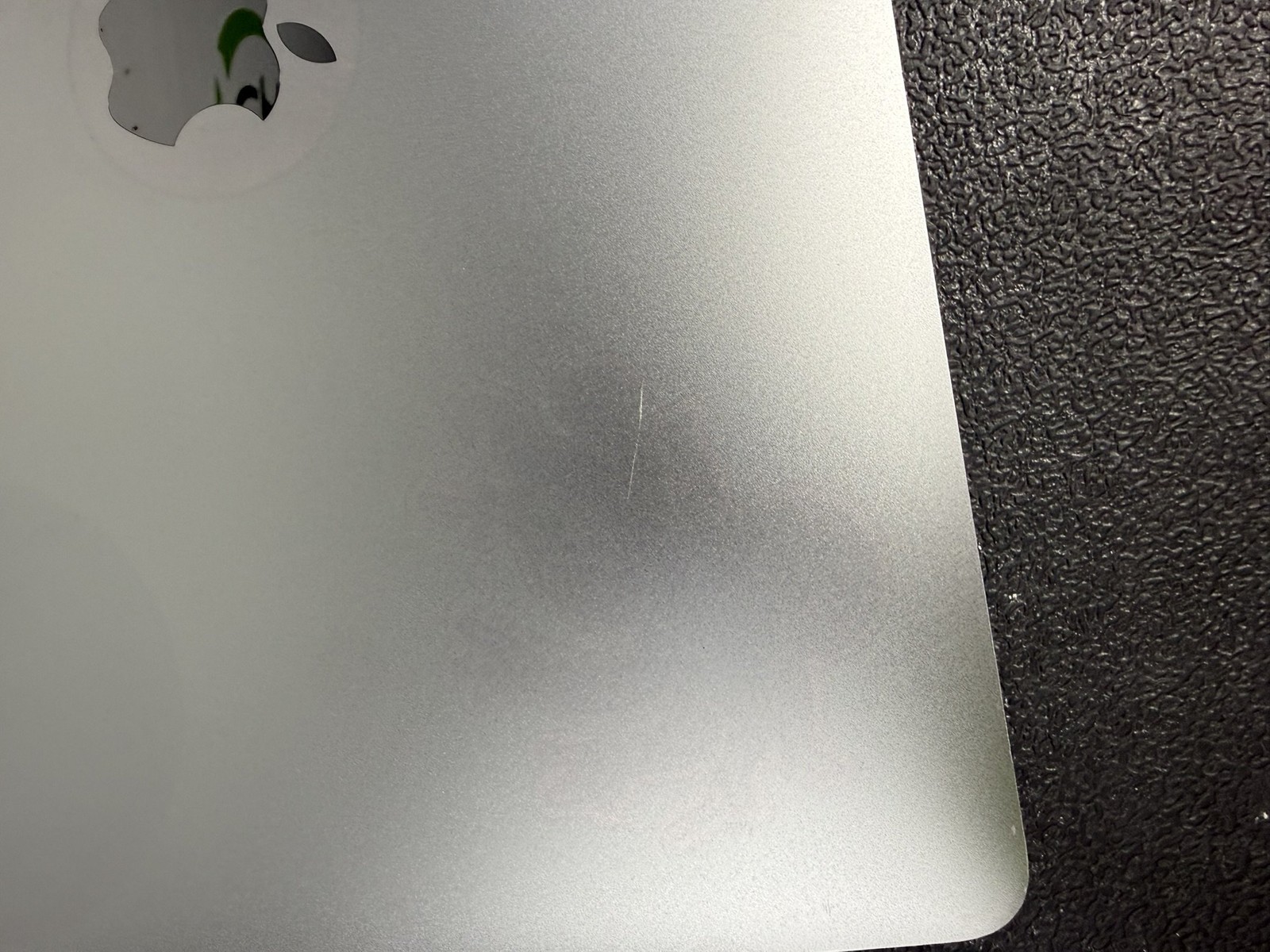 Apple MacBook Pro A2338 13.3″ 8-Core M1 2020 8GB DDR4 256GB Touchbar