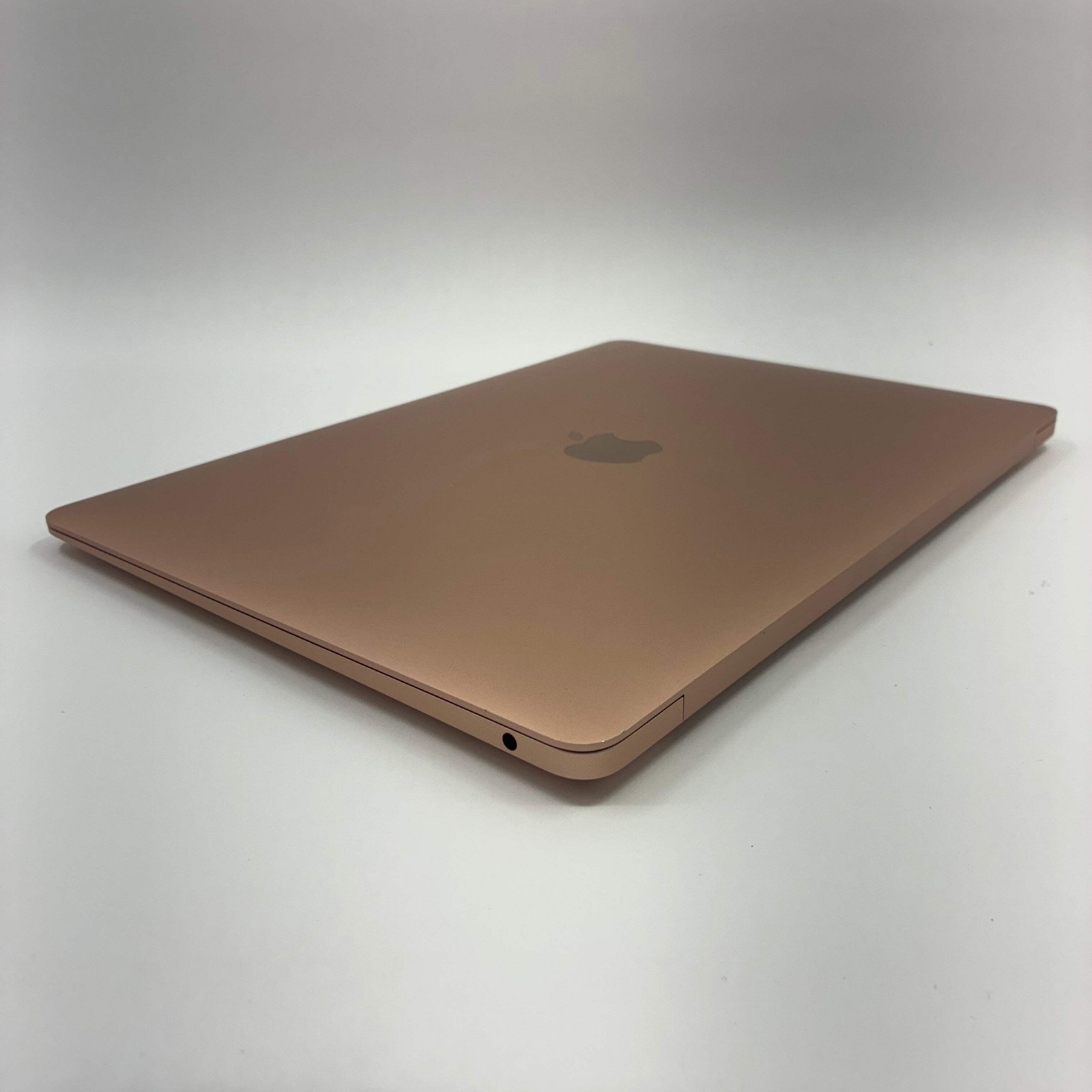 2020 Apple MacBook Air 13.3″ M1 7C GPU 3.2GHz 8GB RAM 256GB SSD A2337