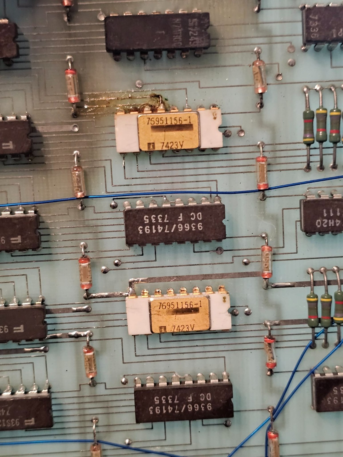 Vintage Rare Unknown Early 70s White Gold Ceramic Logic Board Intersil 76951156