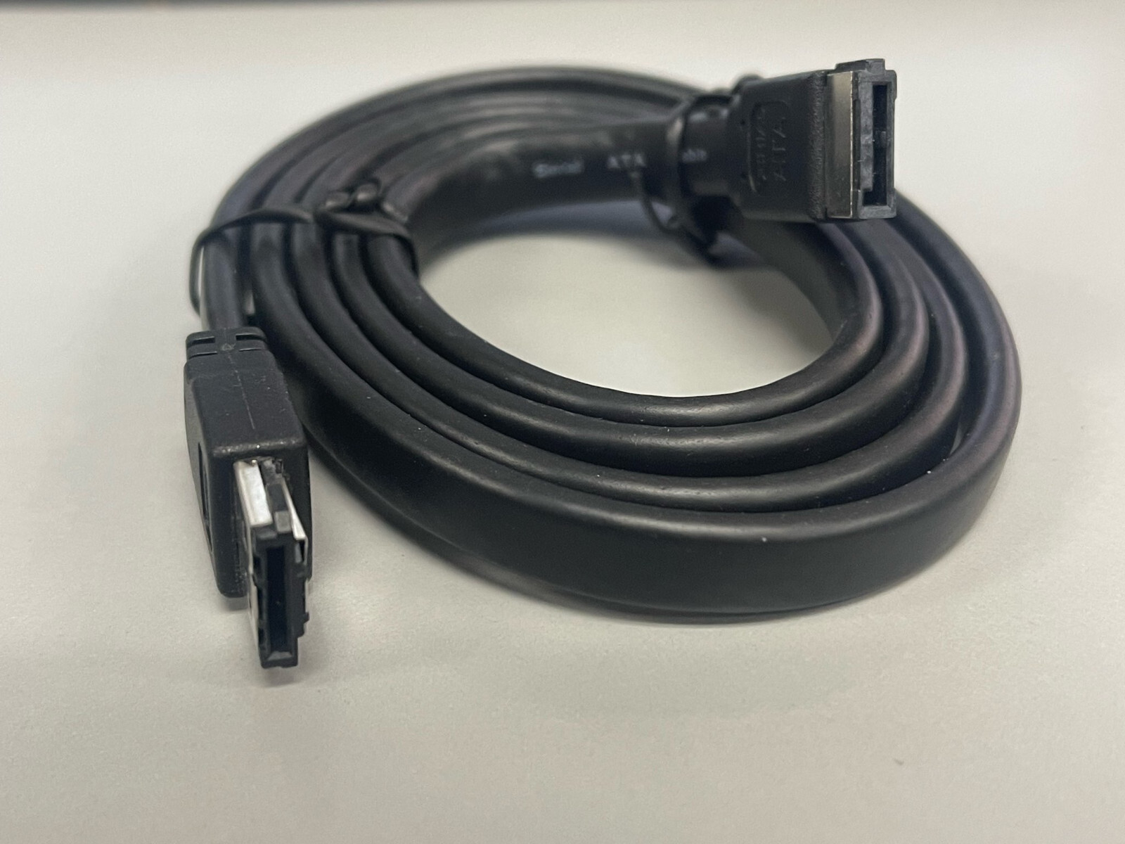 3ft eSATA to SATA Cable – Male eSATA – 3ft