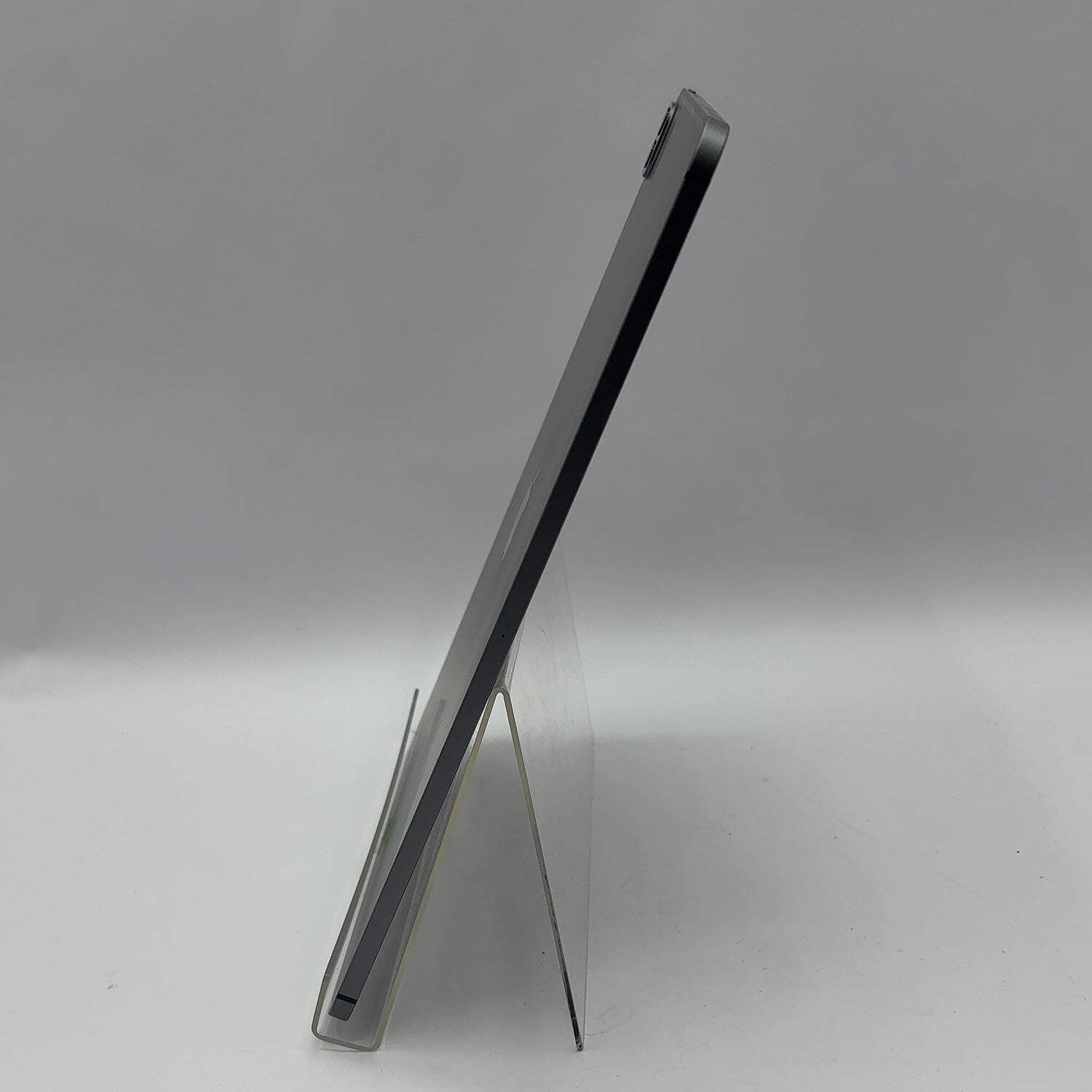 WiFi Only Apple iPad Pro 12.9″ 5th Gen 2TB Space Gray MHP43LL/A