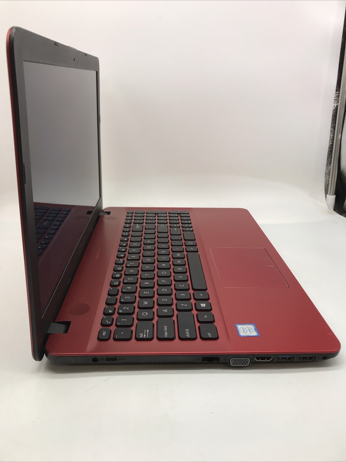 ASUS X541UAK Notebook PC Red WiFi 15.6″ 8GB 1TB Intel i7 Windows 10 Home – Good