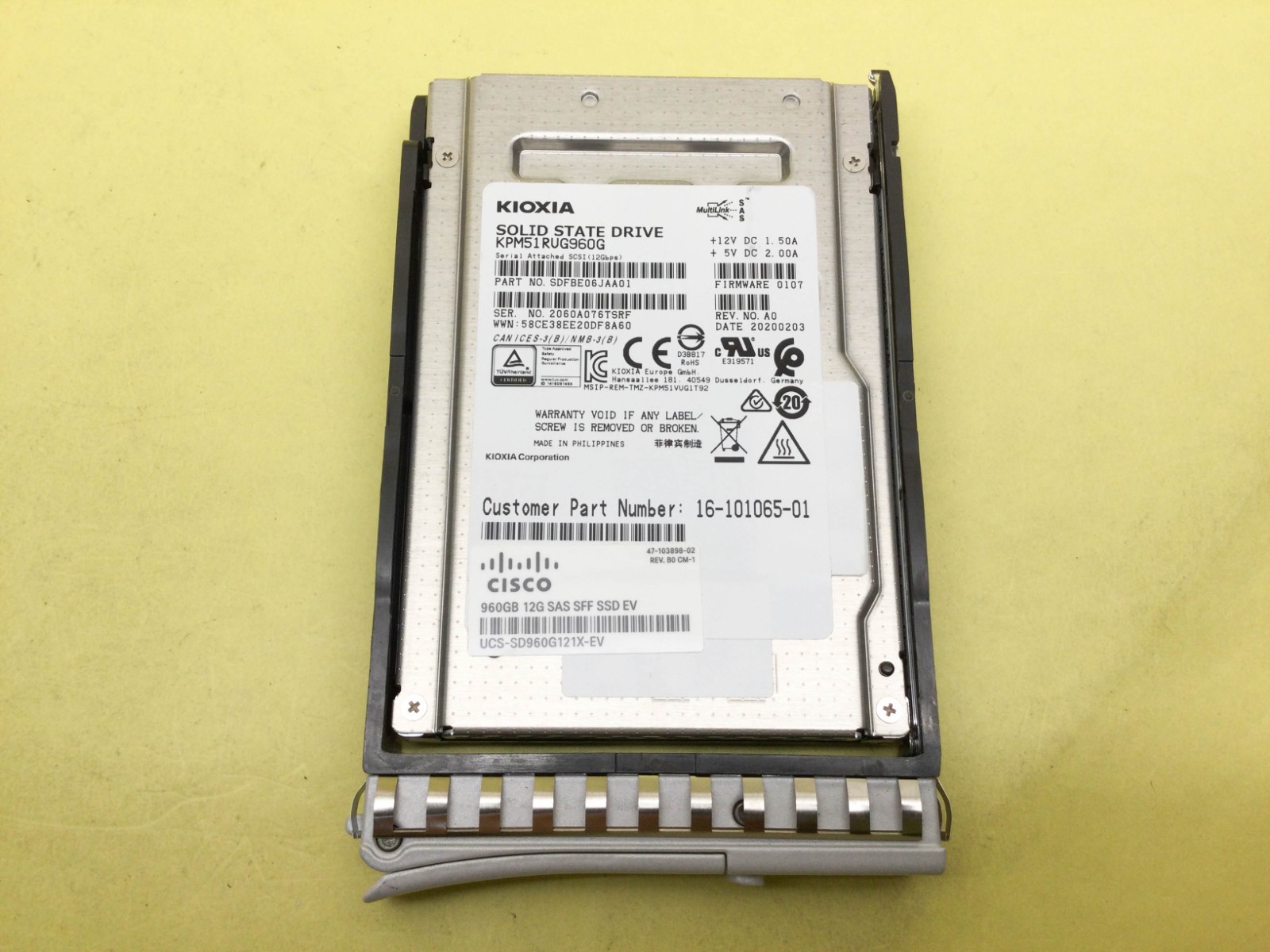 UCS-SD960G121X-EV Cisco 960GB SAS 12Gb/s 2.5in SSD Kioxia KPM51RUG960G