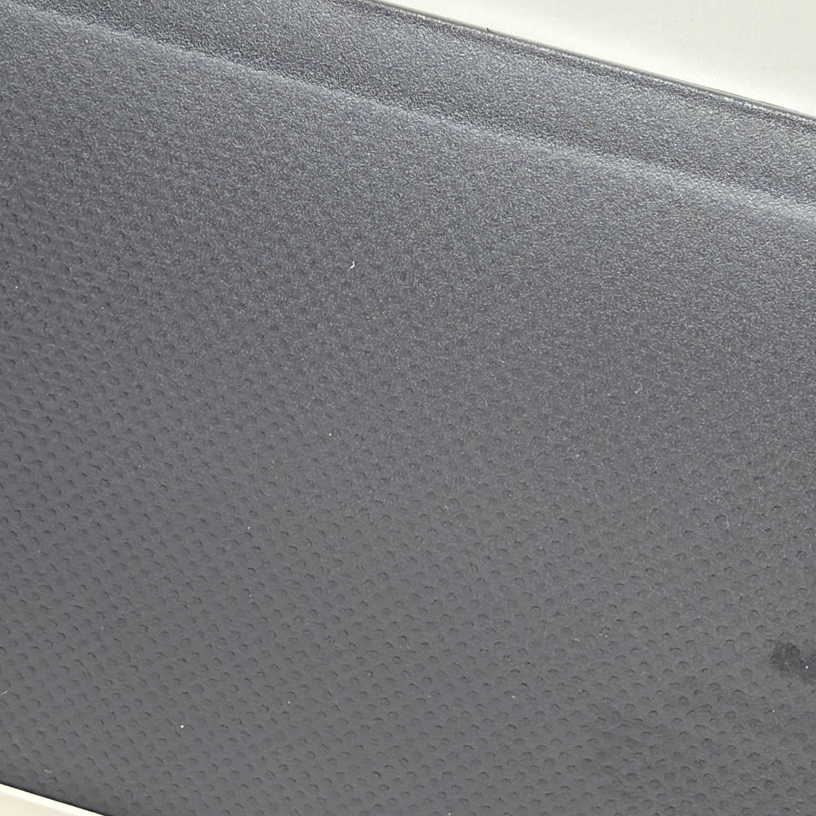 Incase Hardshell Dots 13″ MacBook Pro Case – Black | New INMB200629-BLK
