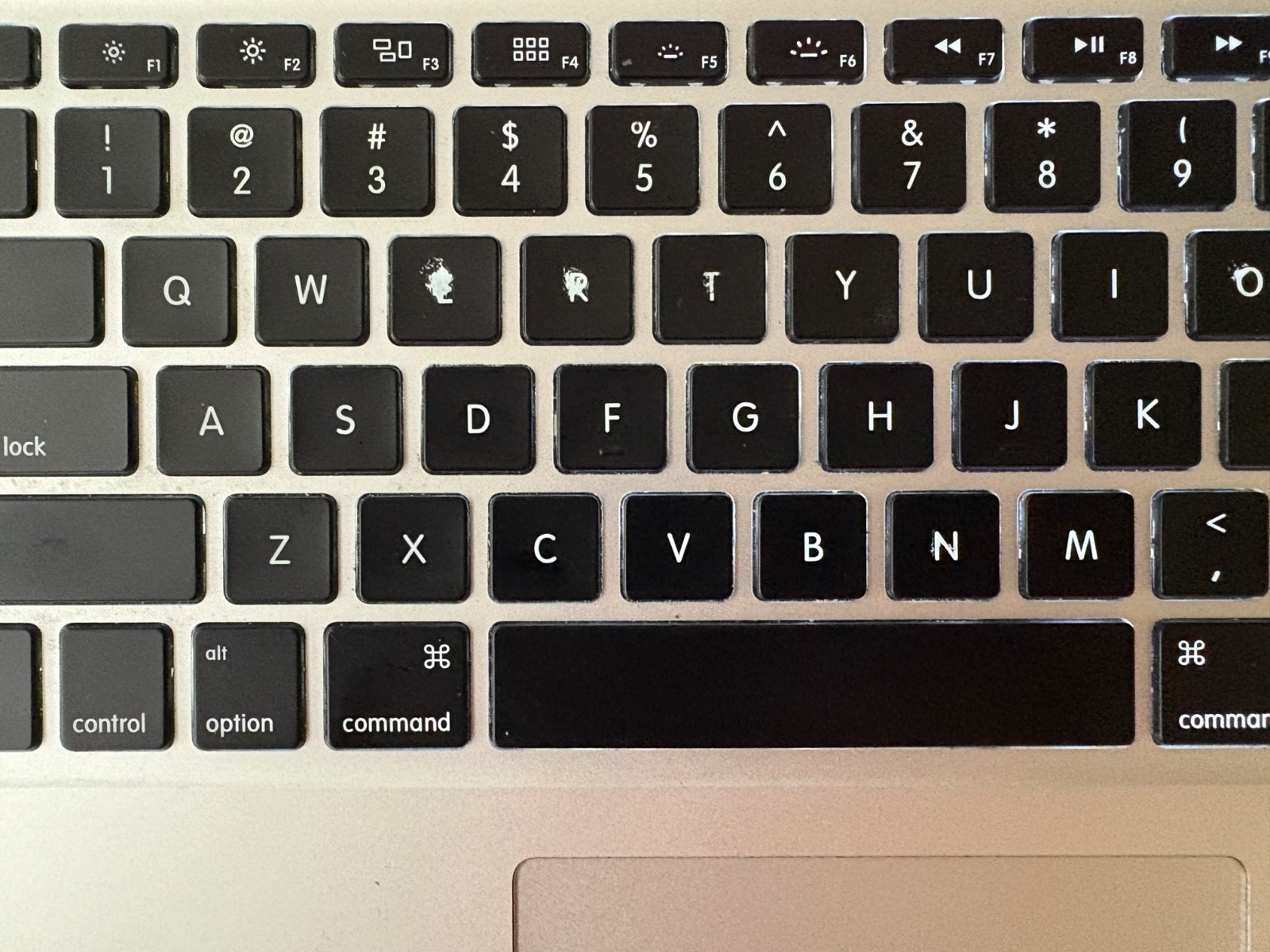 Apple MacBook Air 13.3 Silver Model A1466 Excellent Condition NEEDS Power Cord