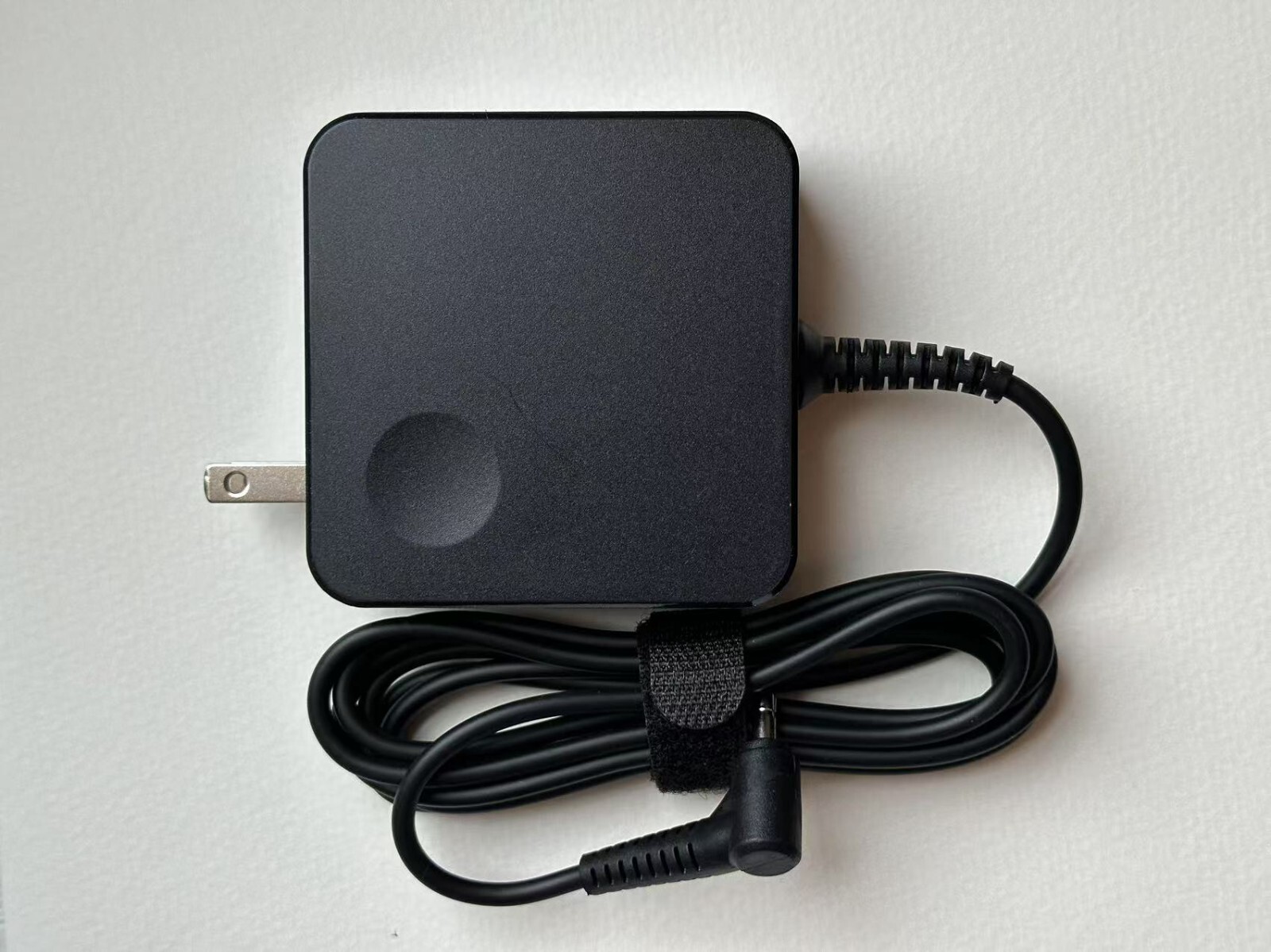 Lenovo 65W ADLX65CCGU2A AC Adapter for Lenovo IdeaPad 3 IdeaPad 710 4.0*1.7mm