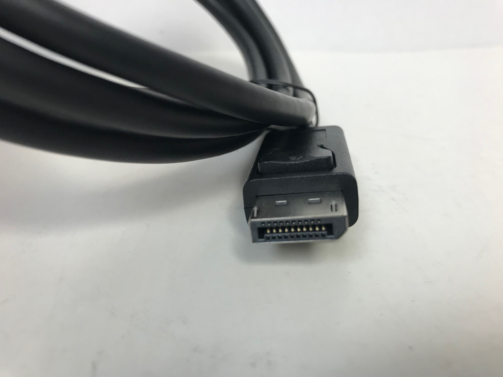 C2G 54326 6FT DISPLAYPORT MALE TO HDMI MALE ADAPTER CABLE BLACK QTY 5 CABLES