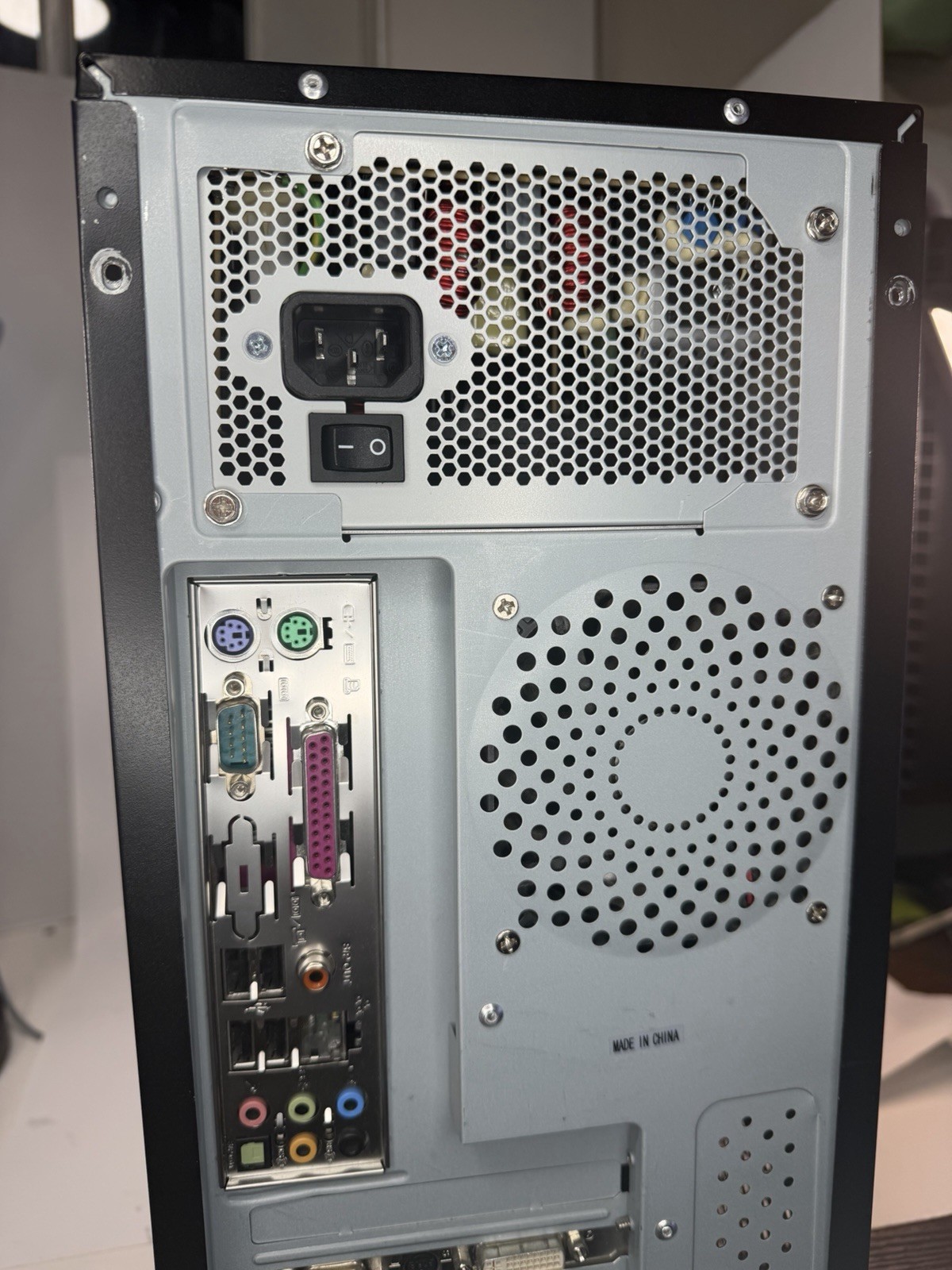 Gateway Tower Intel Pentium 4 Antec 650W No HDD No Ram For Parts Repair