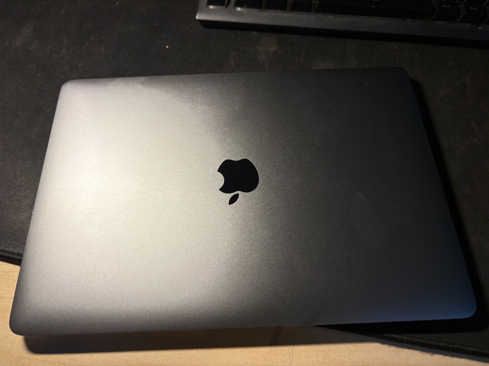 MacBook Air 13 Space Gray 2020 M1 7-Core GPU 8GB 256GB 7-Core GPU 256GB – Fair