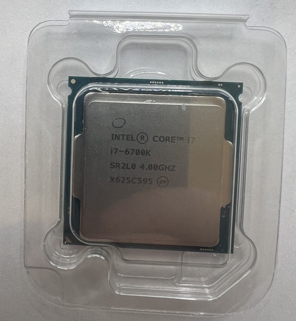 Intel 6th Gen Core i7-6700K 4.0GHz (Turbo 4.2GHz) 4-Core LGA1151 CPU SR2L0