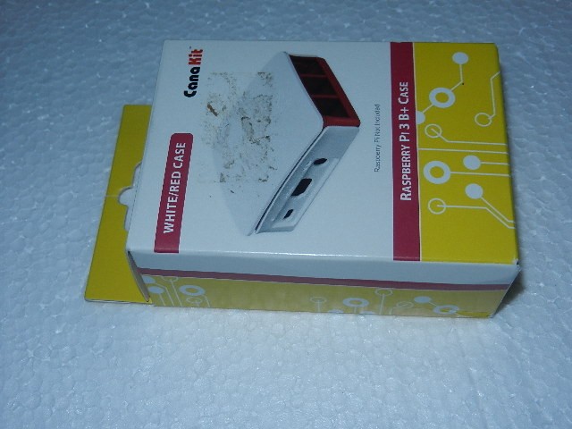 new Cana case kit for raspberry PI 3 B+ white / Red Raspberry Pi not included