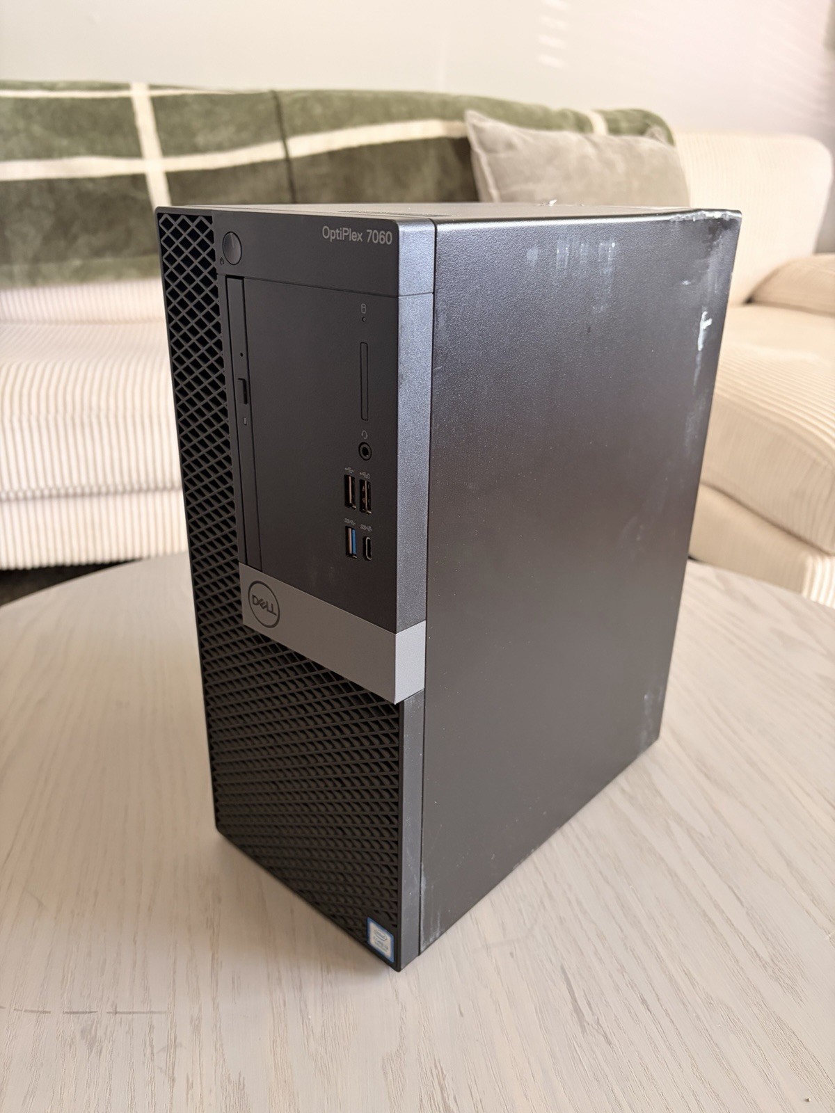Dell Optiplex 7060 Intel Core i3-8300 4 Cores/8MB 3.7GHz 8GB DDR4, 500GB (V1)