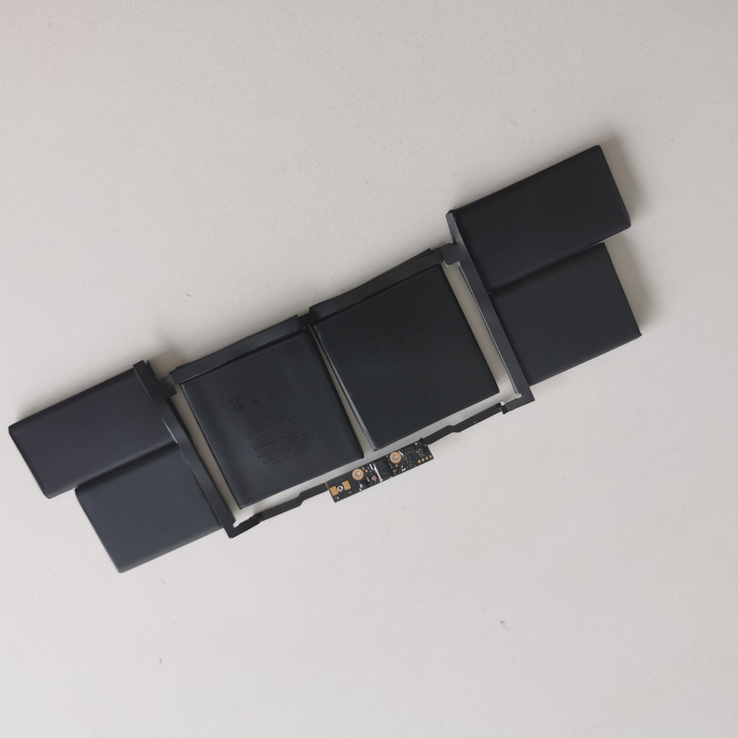 A1953 Battery For MacBook Pro 15″ Mid 2018 2019 EMC 3215 3359 Touch Bar A1990 US