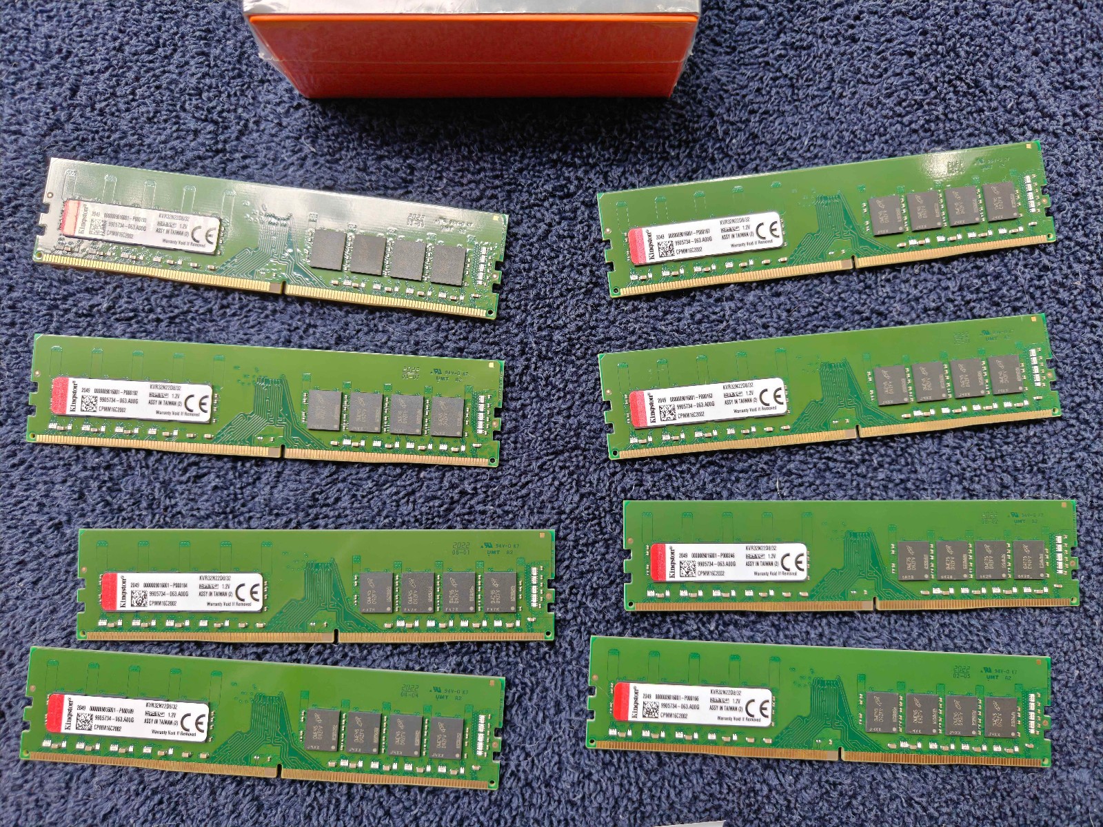Kingston ValueRAM 32GB 3200MT/s DDR4 Non-ECC CL22 DIMM 2Rx8 1.2V KVR32N22D8/32 D