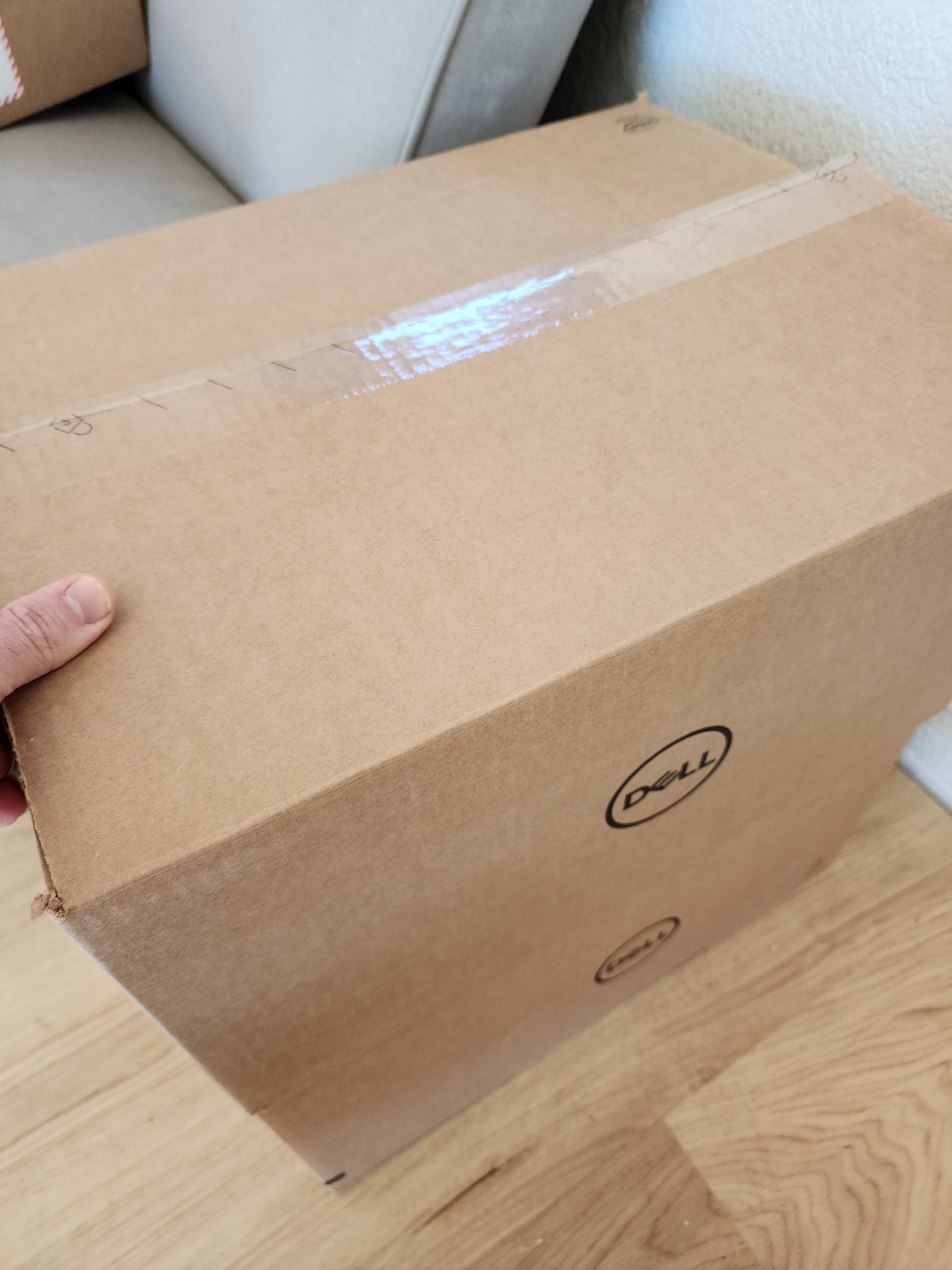 Dell OptiPlex 7060 SFF Desktop Computer