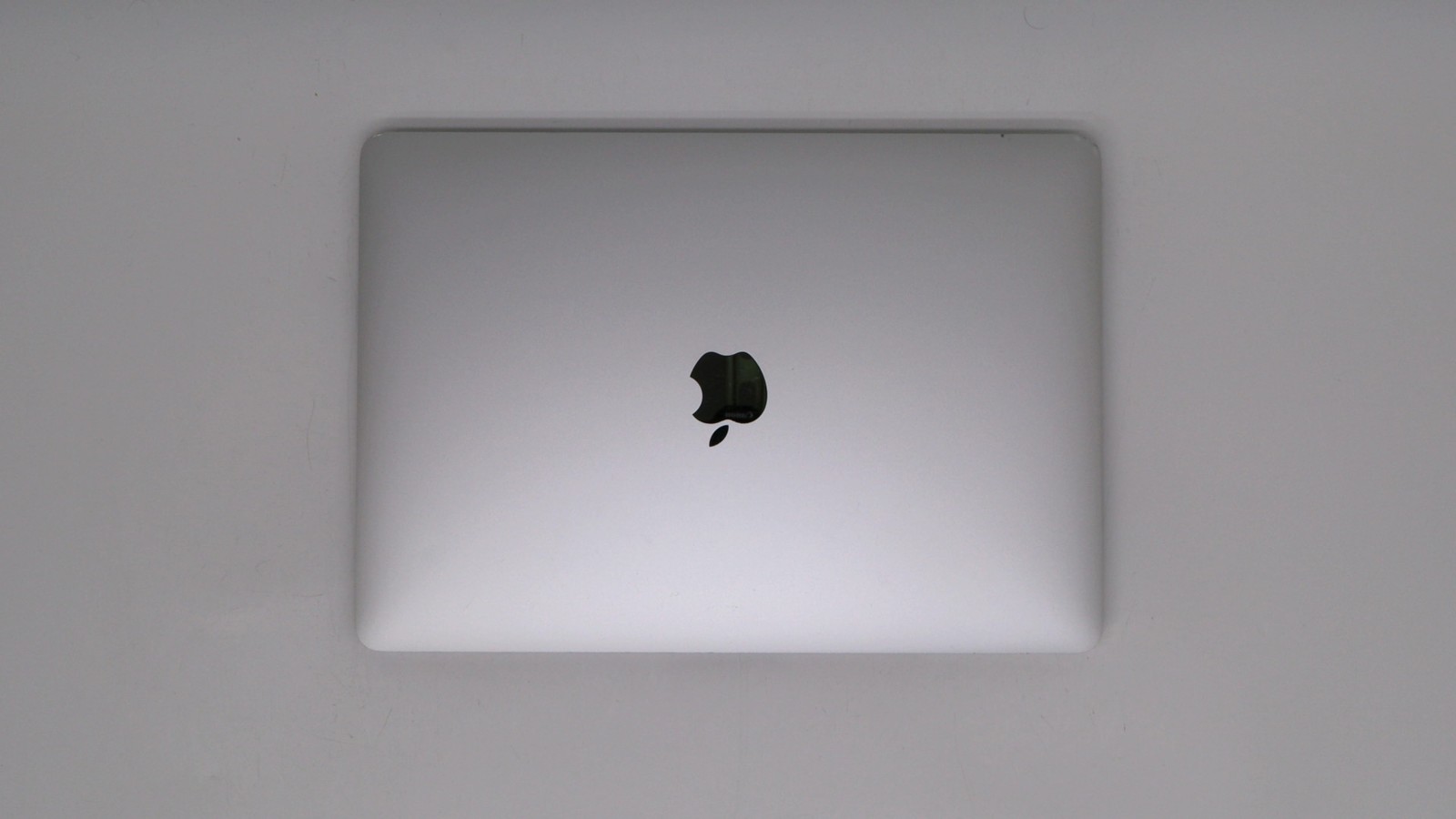 Apple Macbook Pro 13″ i7-1068NG7 16GB 512GB – Very Good