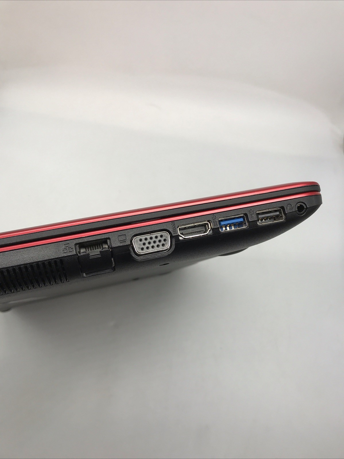 ASUS X541UAK Notebook PC Red WiFi 15.6″ 8GB 1TB Intel i7 Windows 10 Home – Good