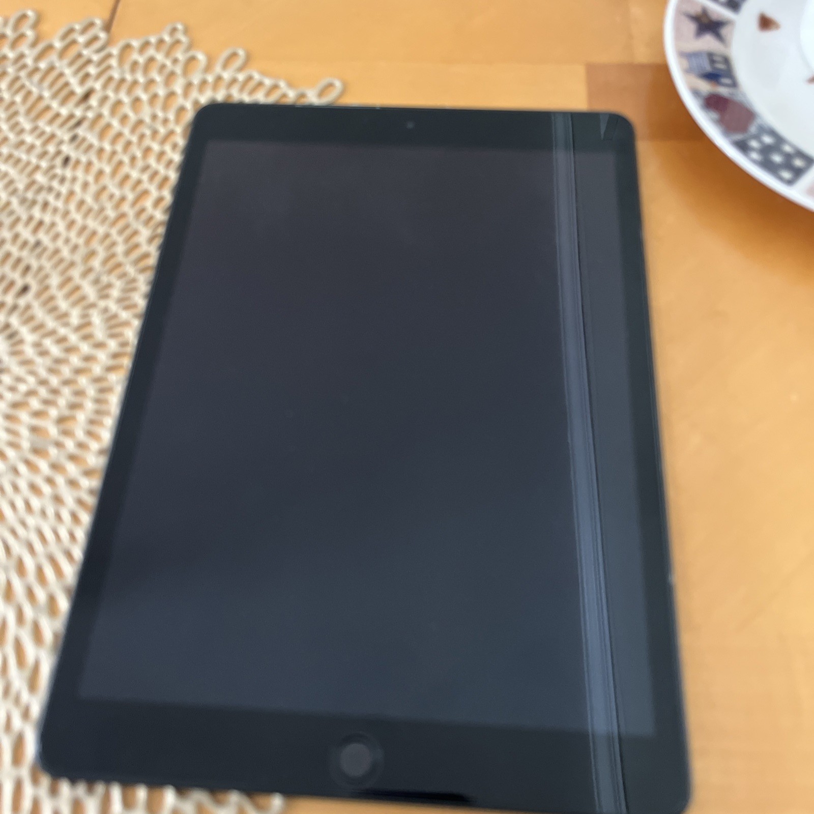 Apple iPad 10.2″ 8th Gen (2020), 32GB, Wi-Fi – Very Good – 1 YEAR WARRANTY