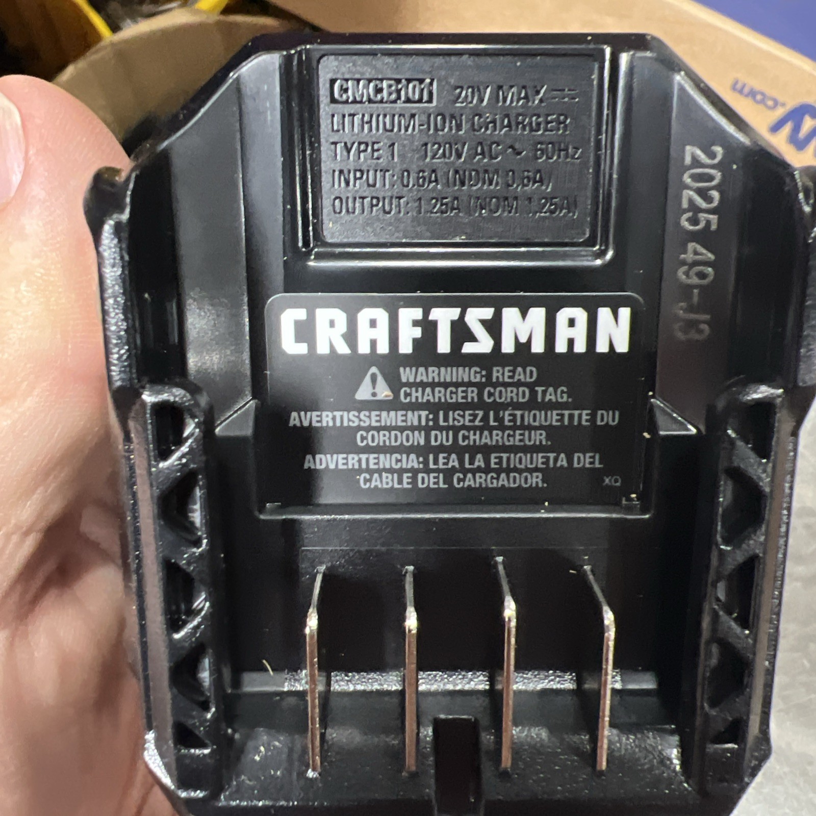 GENUINE Craftsman 20V Battery Charger Lithium-Ion CMCB101 **NEW**