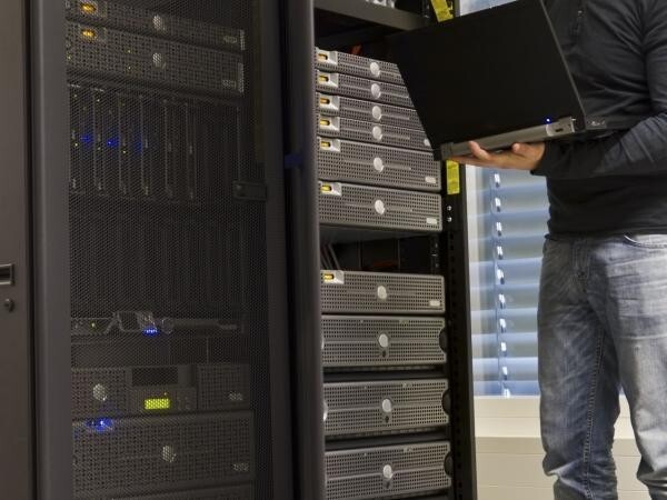 Q0H99AAE Q0H99A HPE MSA Advanced Data Services Suite E-LTU MSA2040 MS2050 $950