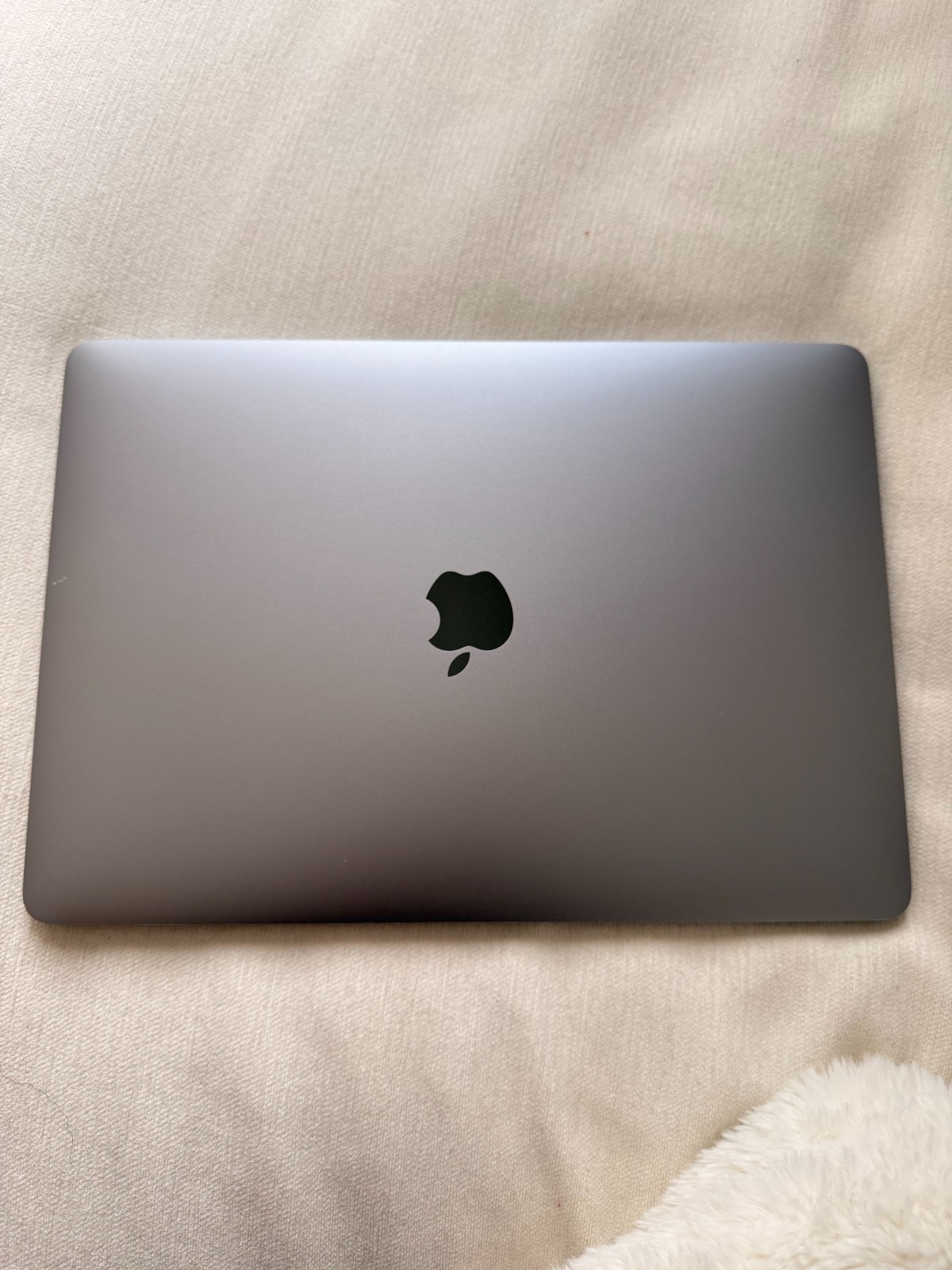 2020 MacBook Pro 13-inch — Intel Core i7, 32GB RAM, 512GB SSD — Excellent Condit